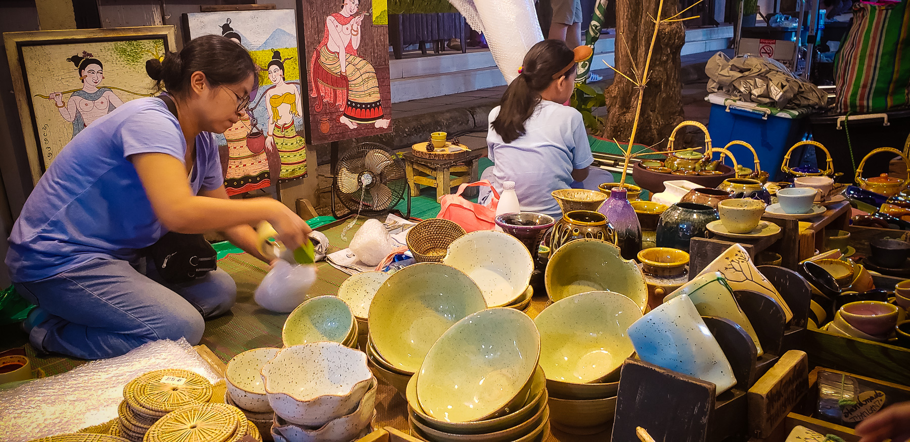 08-nightmarket-1.jpg