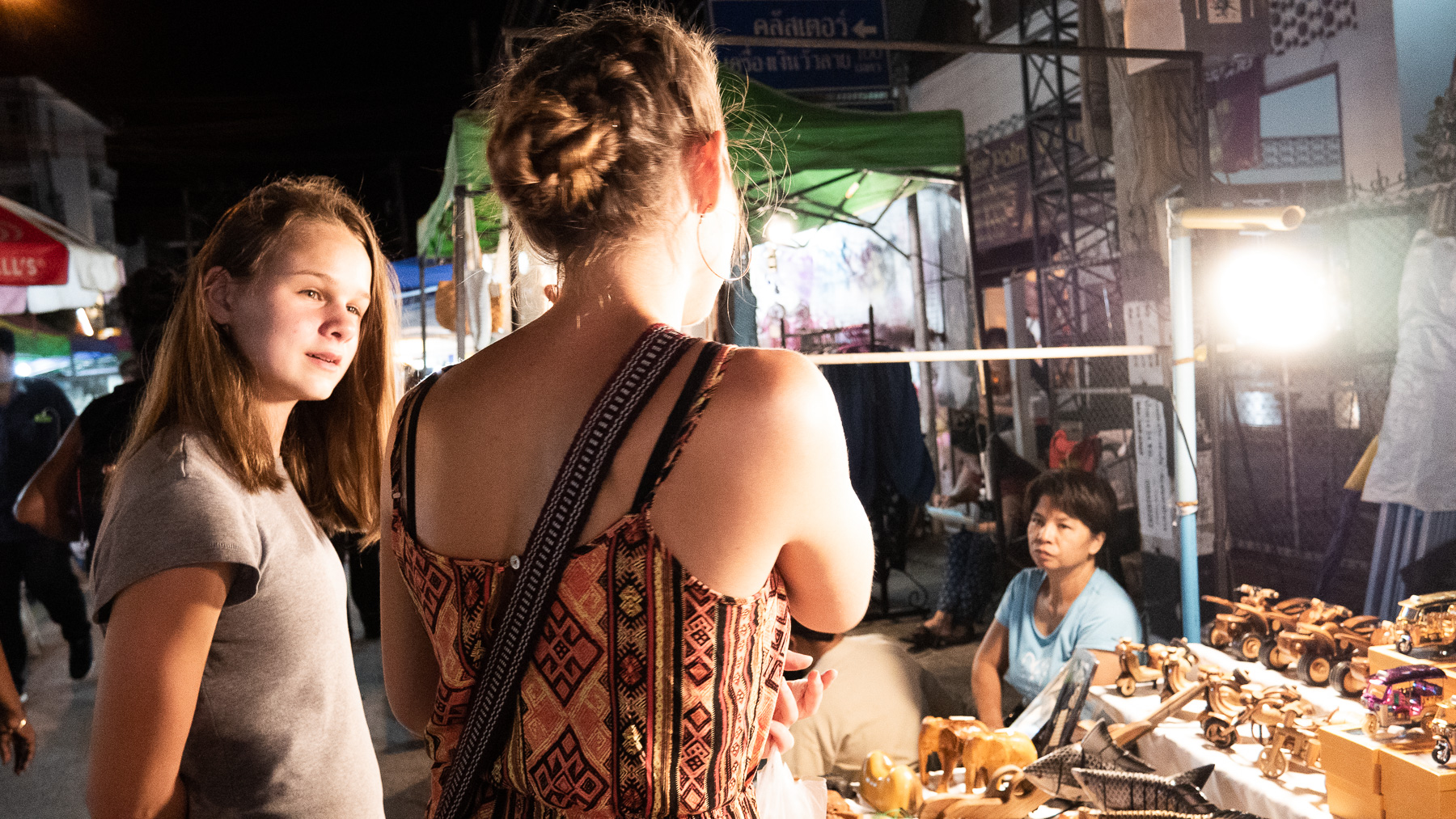 08-nightmarket-10.jpg