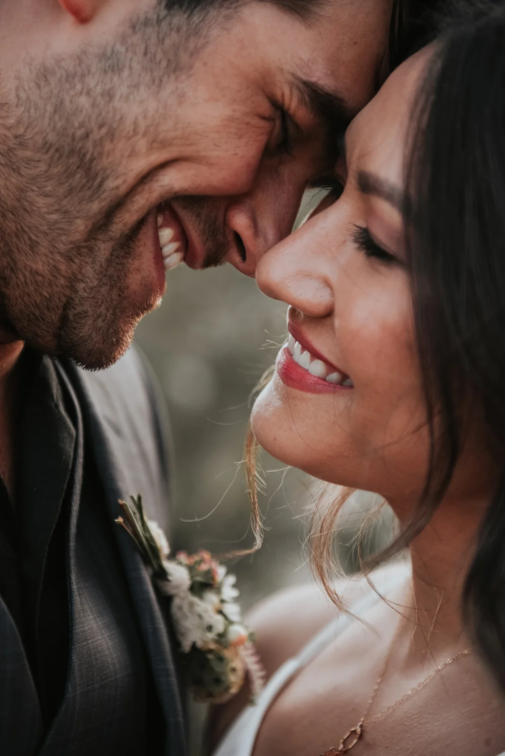 maile&ryan close.jpg