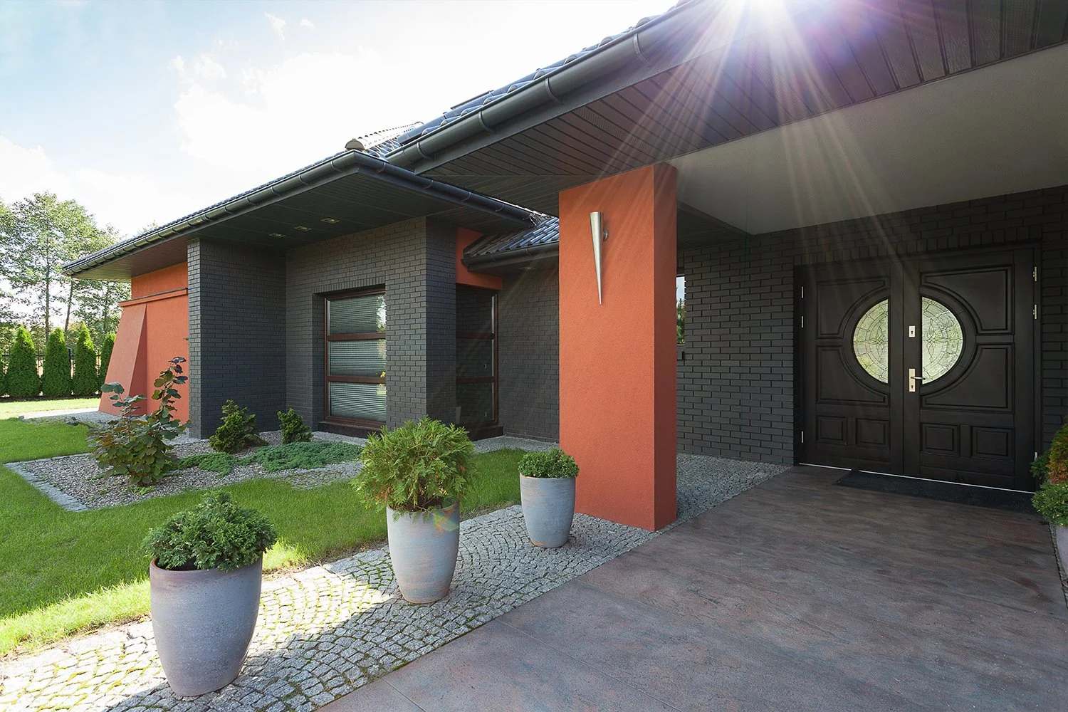 SW-Bleached-MidCenturyHouse-before.jpg