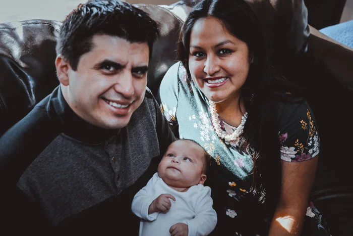 newborn-family-christmas-photo-session-63.jpg
