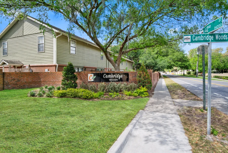 CambridgeWoods_2019_SIGN1_XX1.jpg