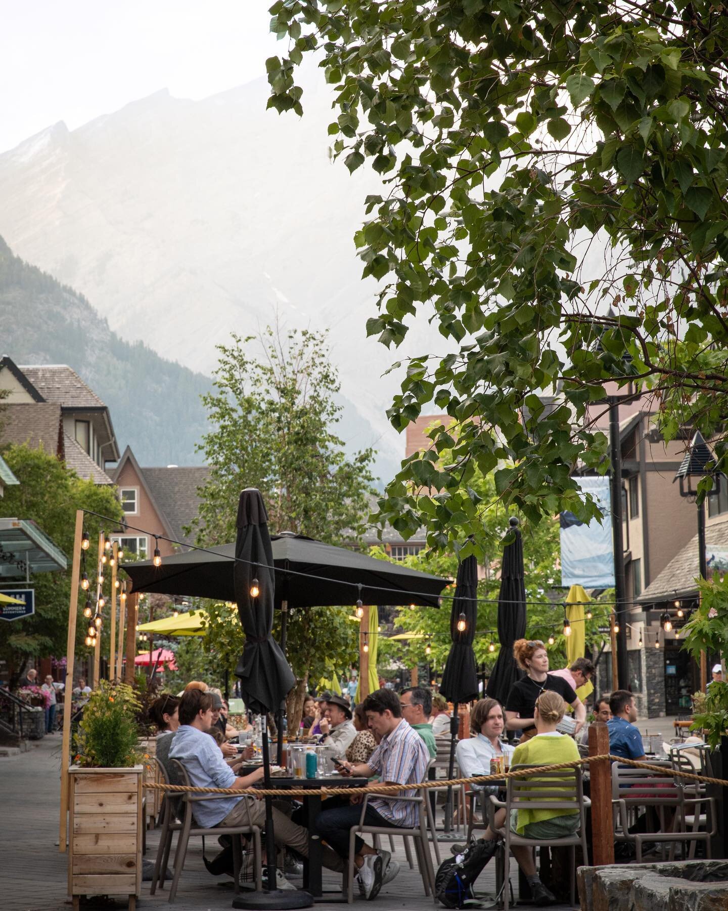 Join us on one of our two beautiful patios this summer - doggos welcome. 

Link in bio to reserve.

#patio #summerpatio #banff #banffnationalpark #bearstreet #mybanff #dogfriendly #bearstreettavern