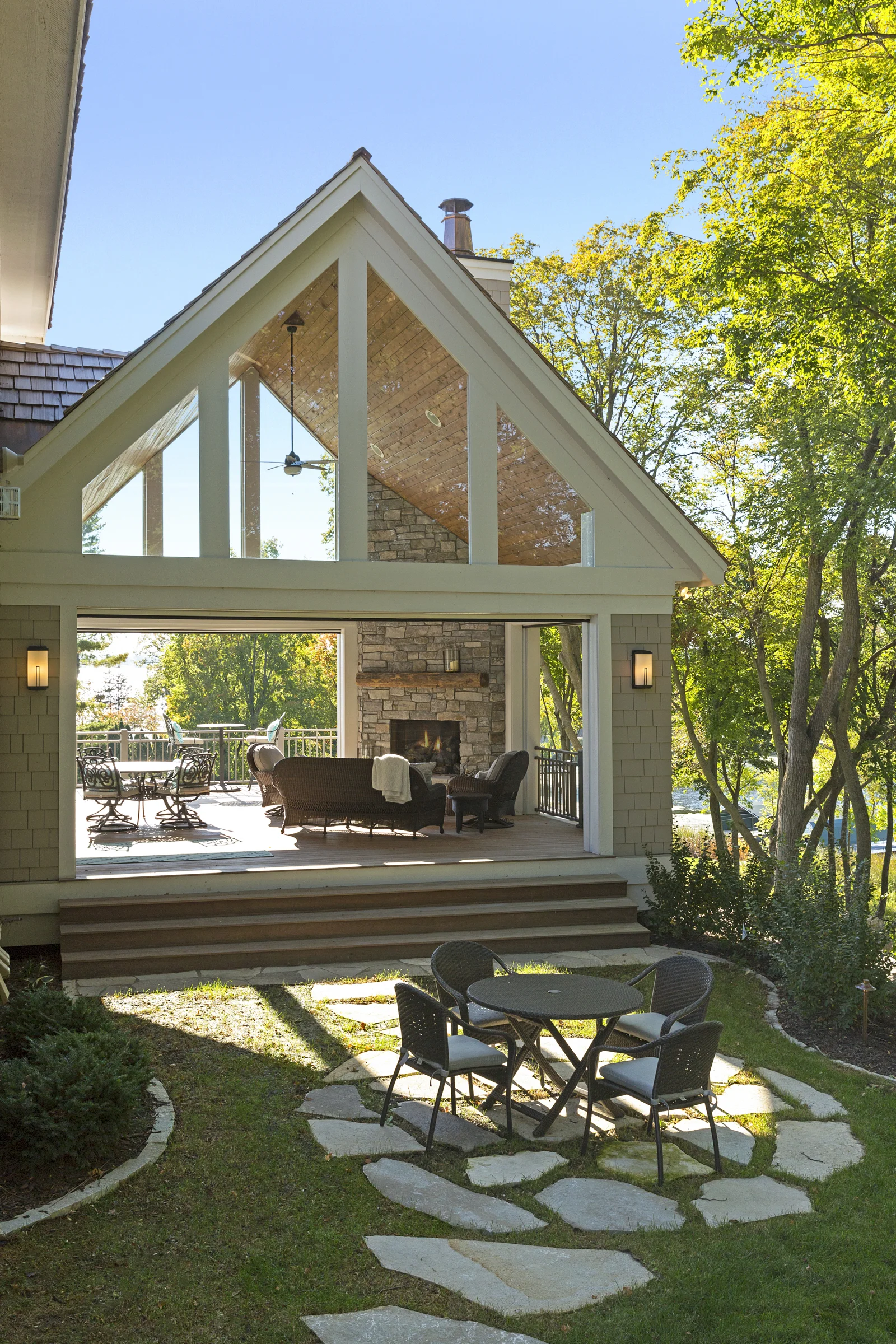 437 Ferndale_071.jpg