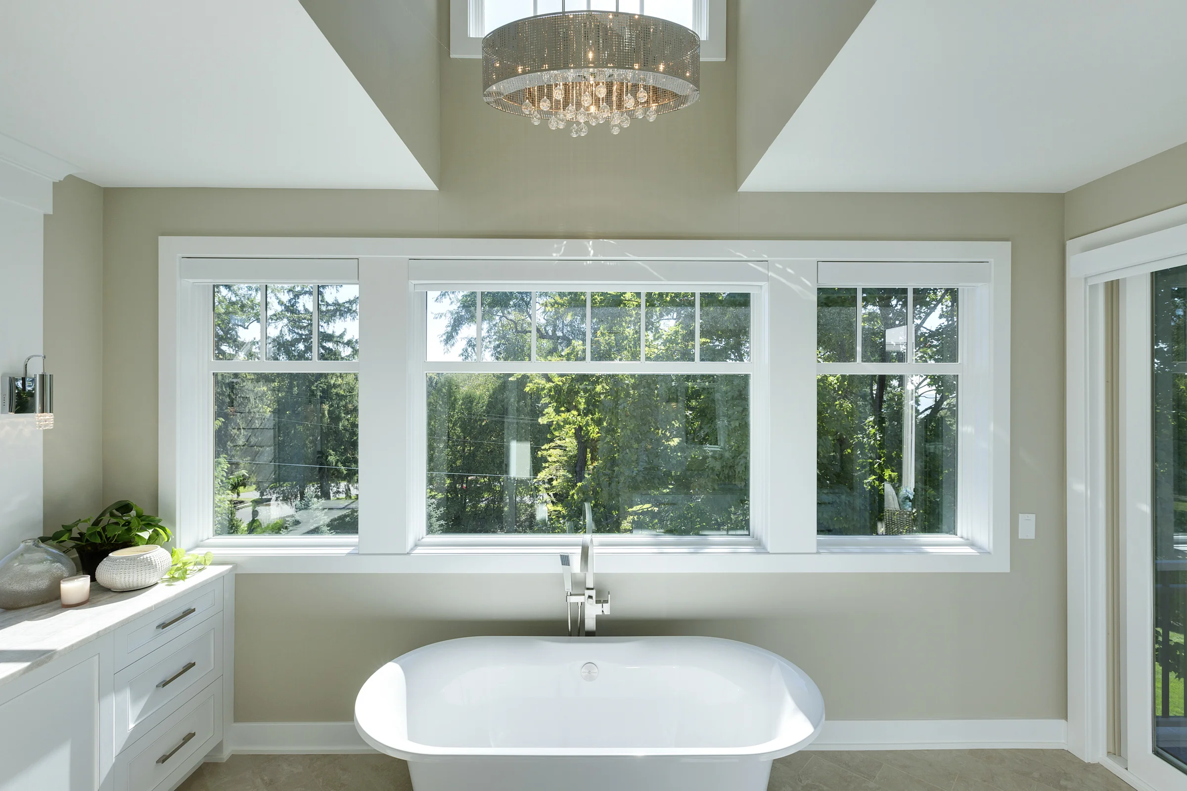 437 Ferndale_047.jpg
