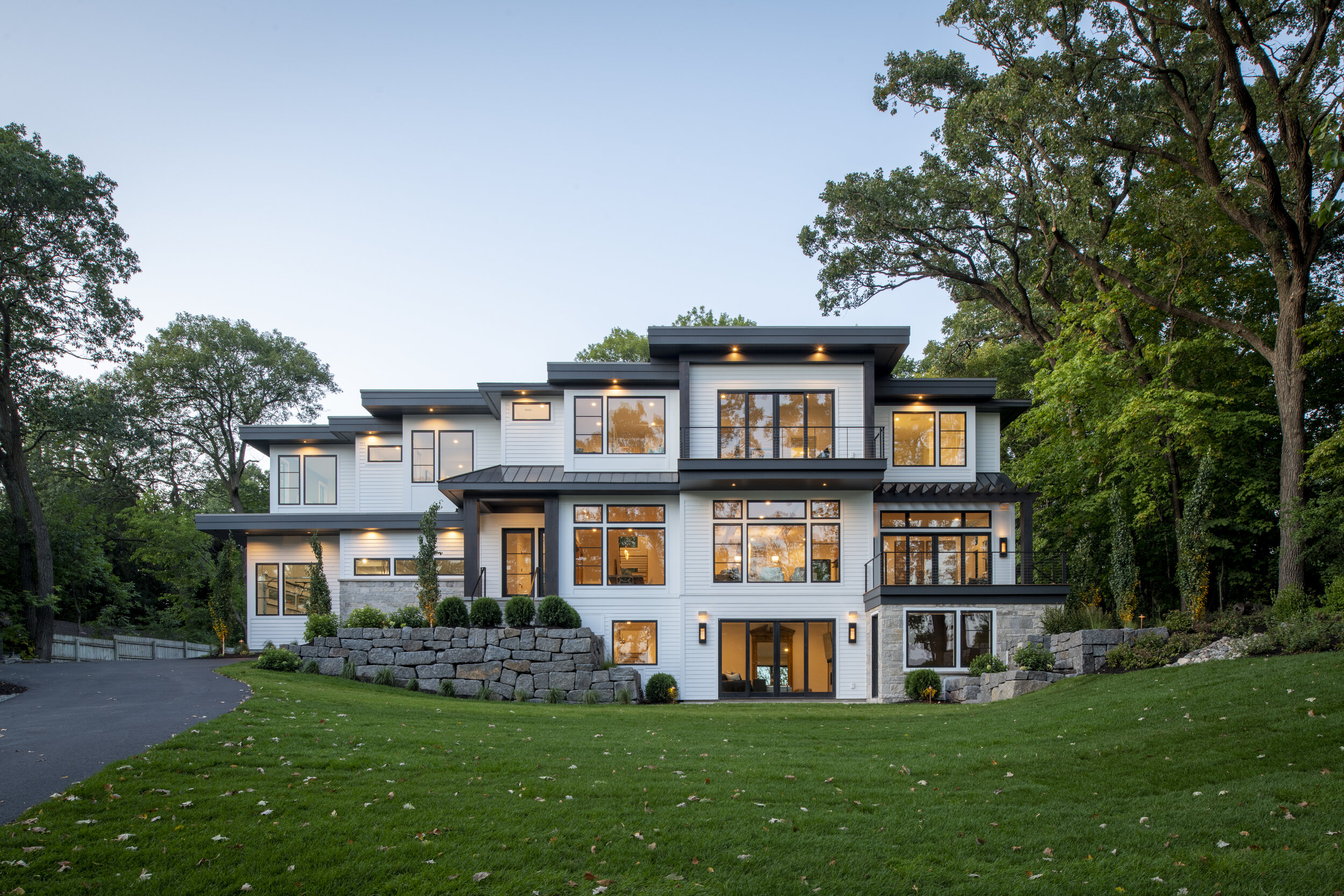 Lakeshore Contemporary