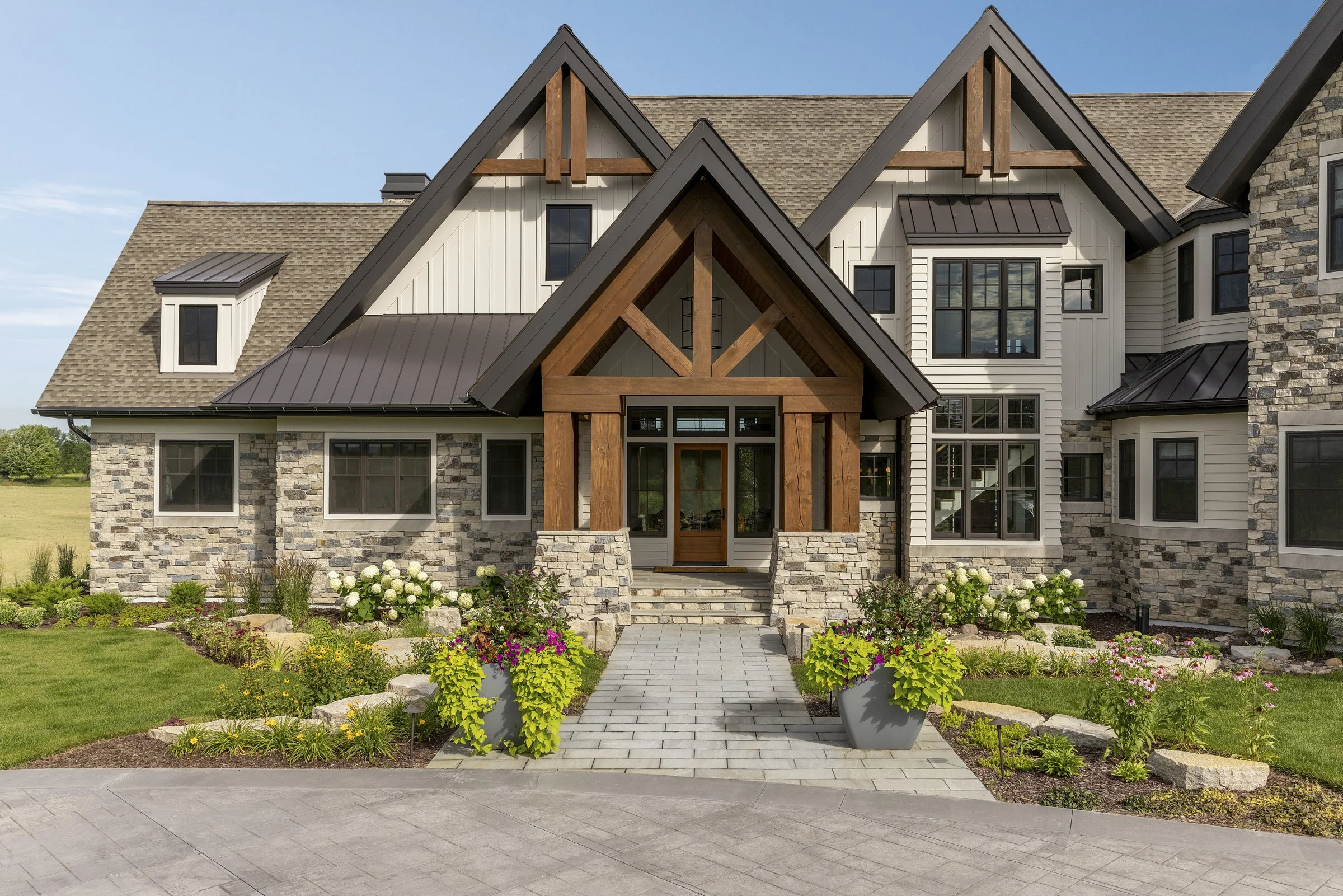 1582 Homestead Trail_001.jpg