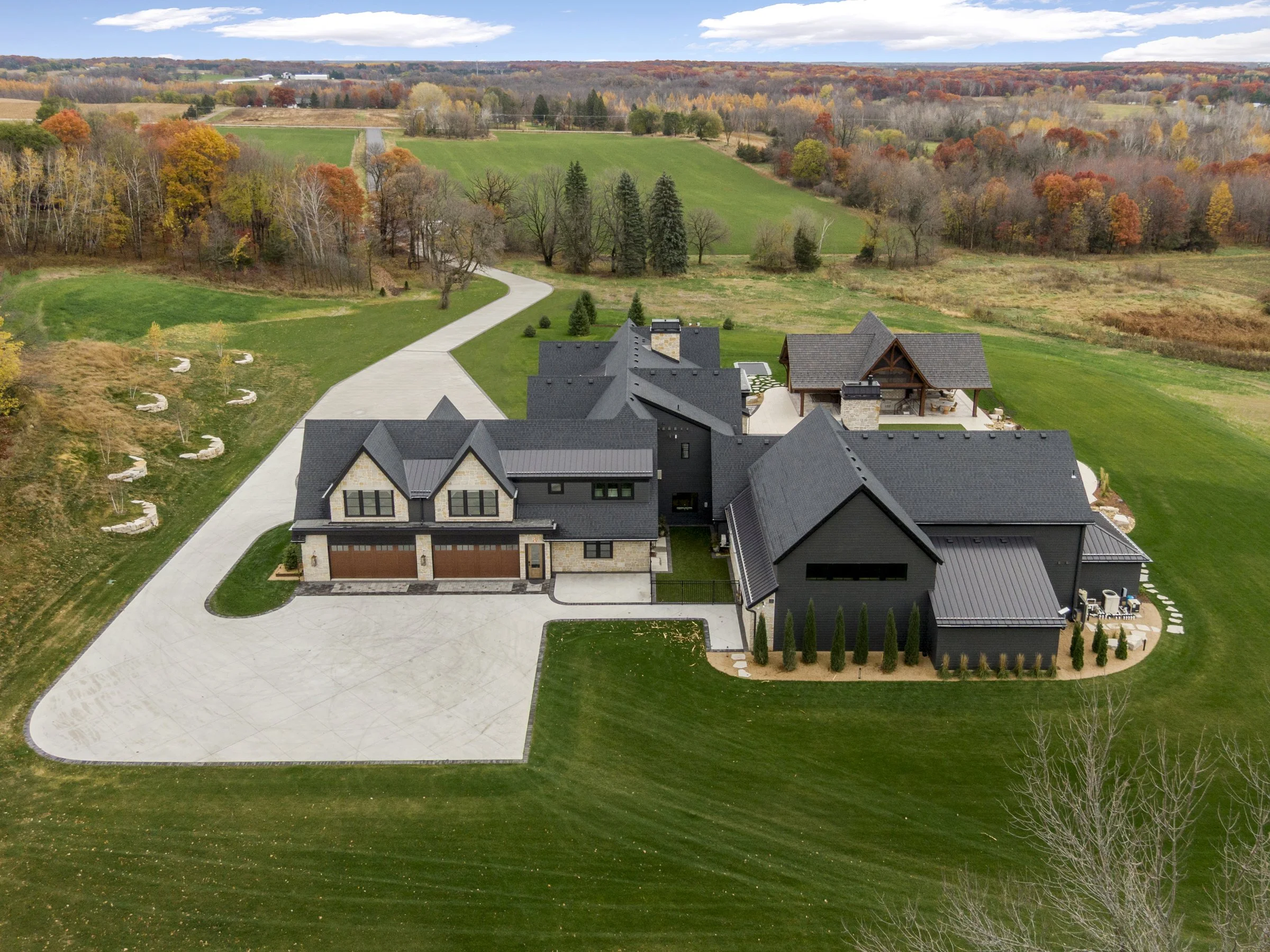 Redstone_ Werschay_ADG_St Joseph_fall Exteriors_021.jpg