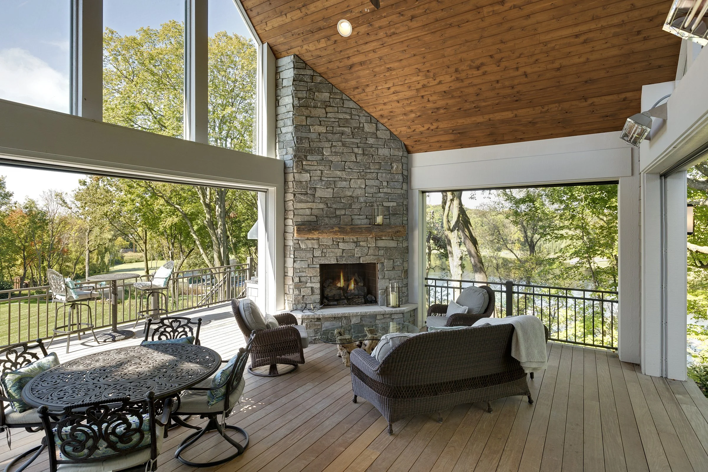 437 Ferndale_035.jpg