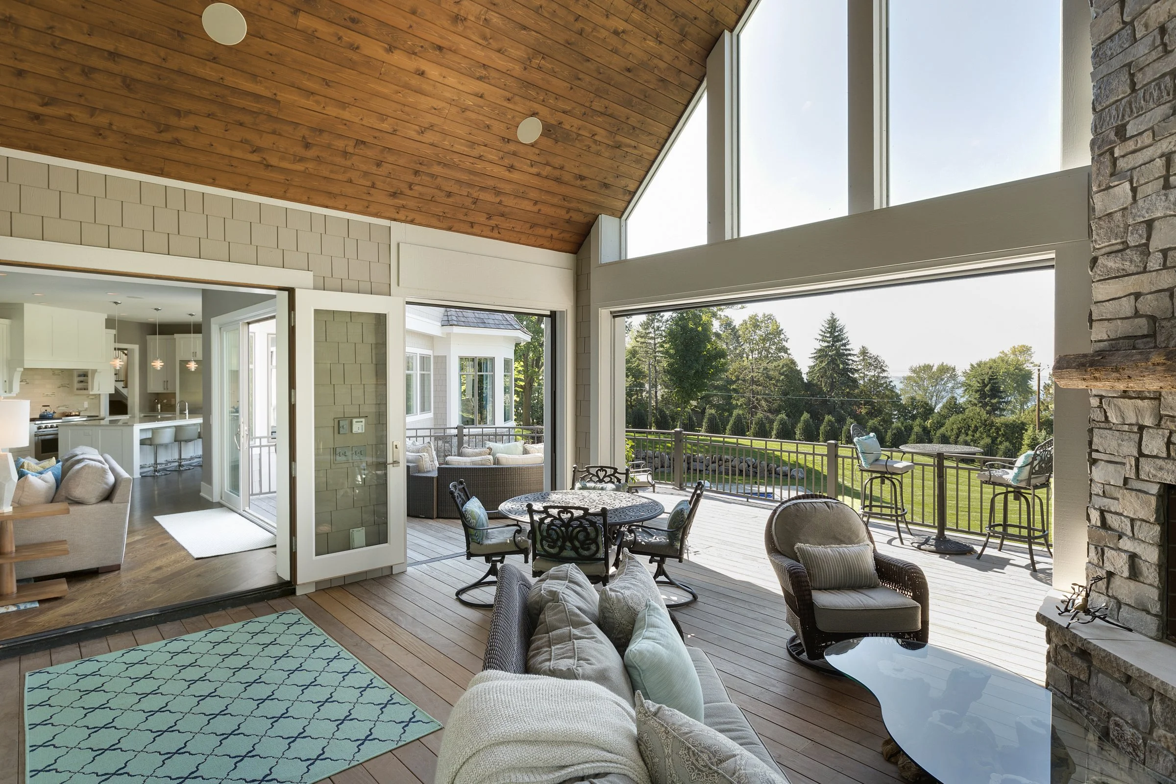 437 Ferndale_037.jpg