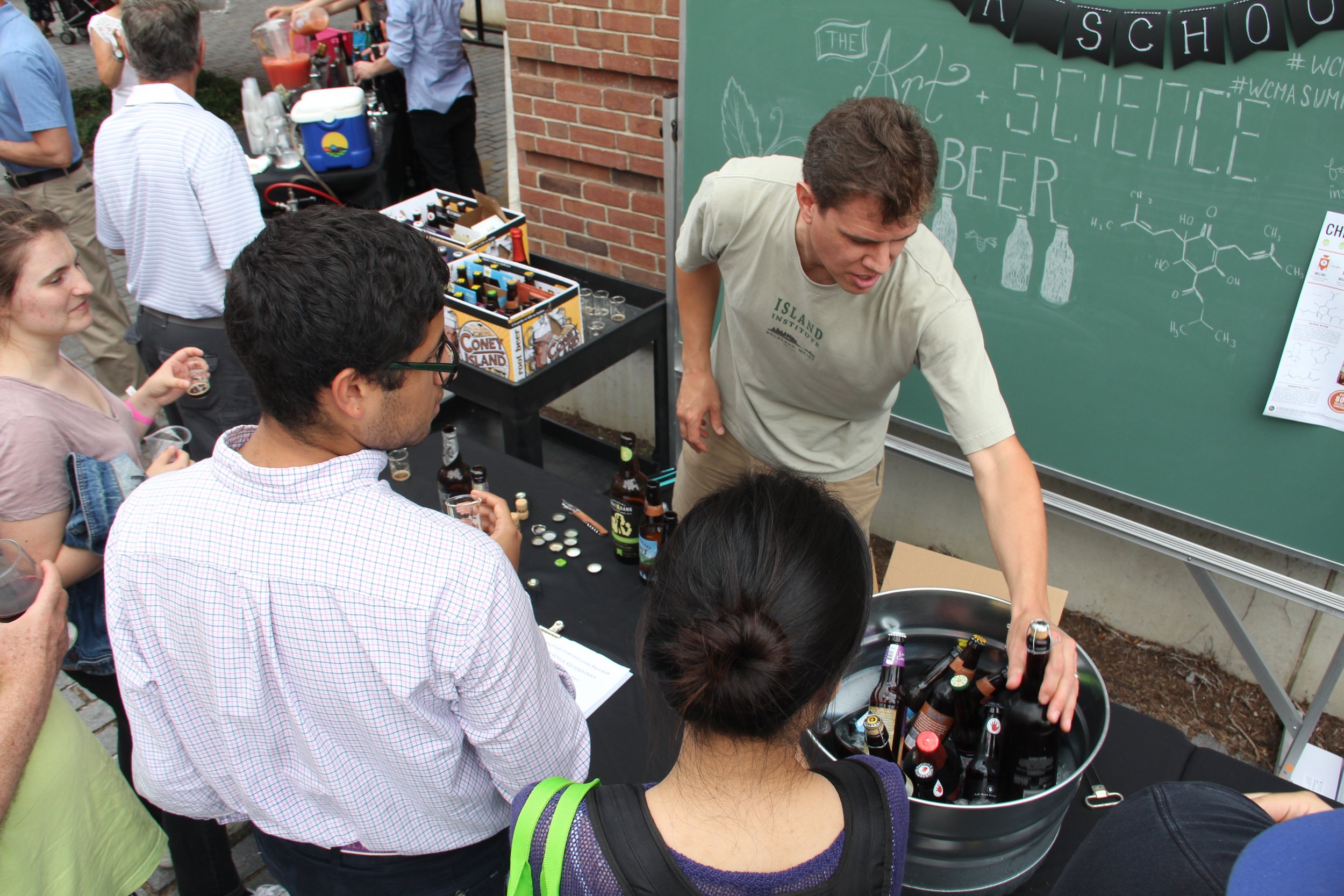  The Art &amp; Science of Beer with Professor Thomas Smith and local brewer Sam Amoroso 