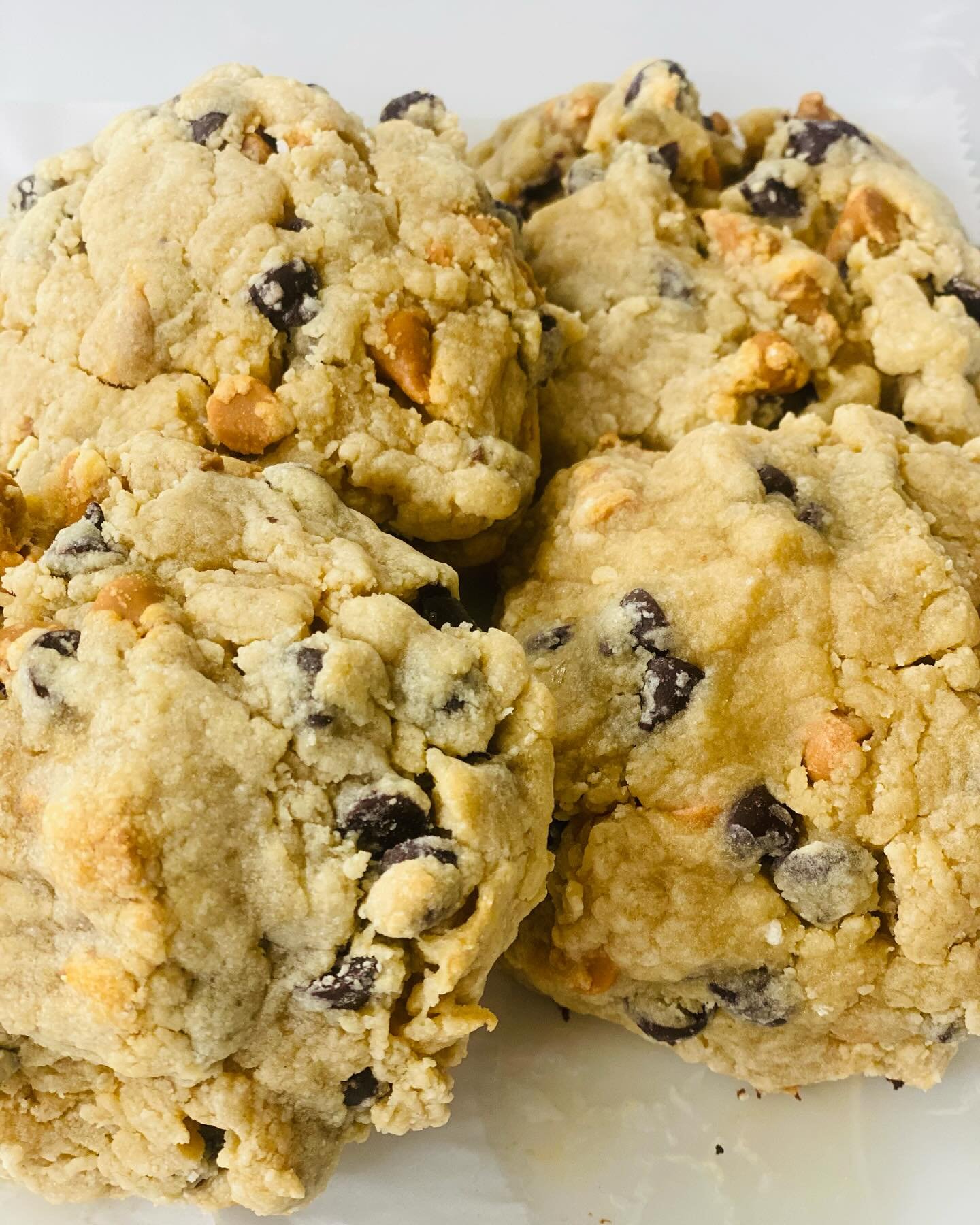 Cookie Feature - 1/2 pound dark chocolate butterscotch chip cookies!! #tiffanystapandgrill