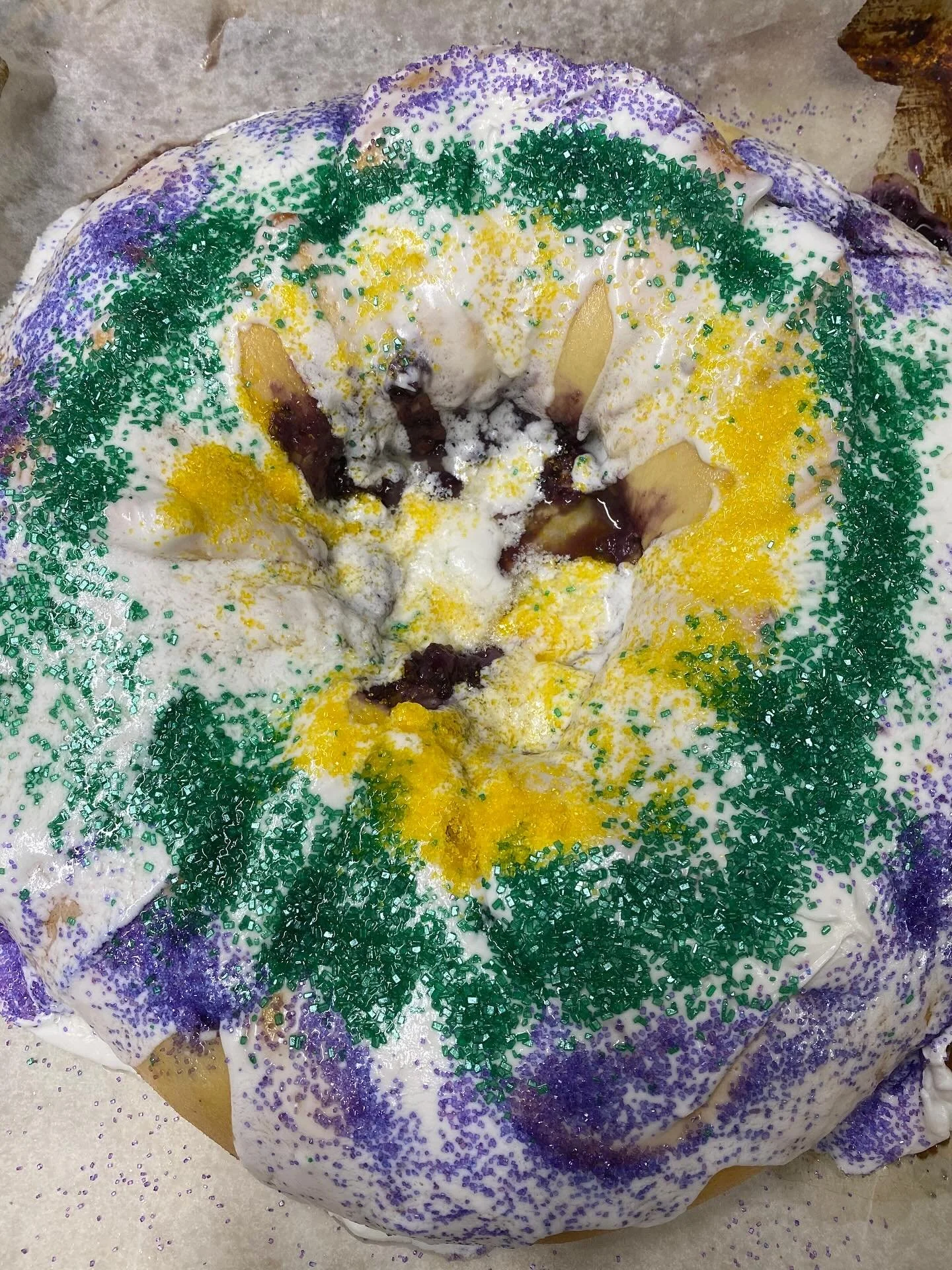 Blueberry King Cake right from the oven!  Get in my belly!  #tiffanystapandgrill