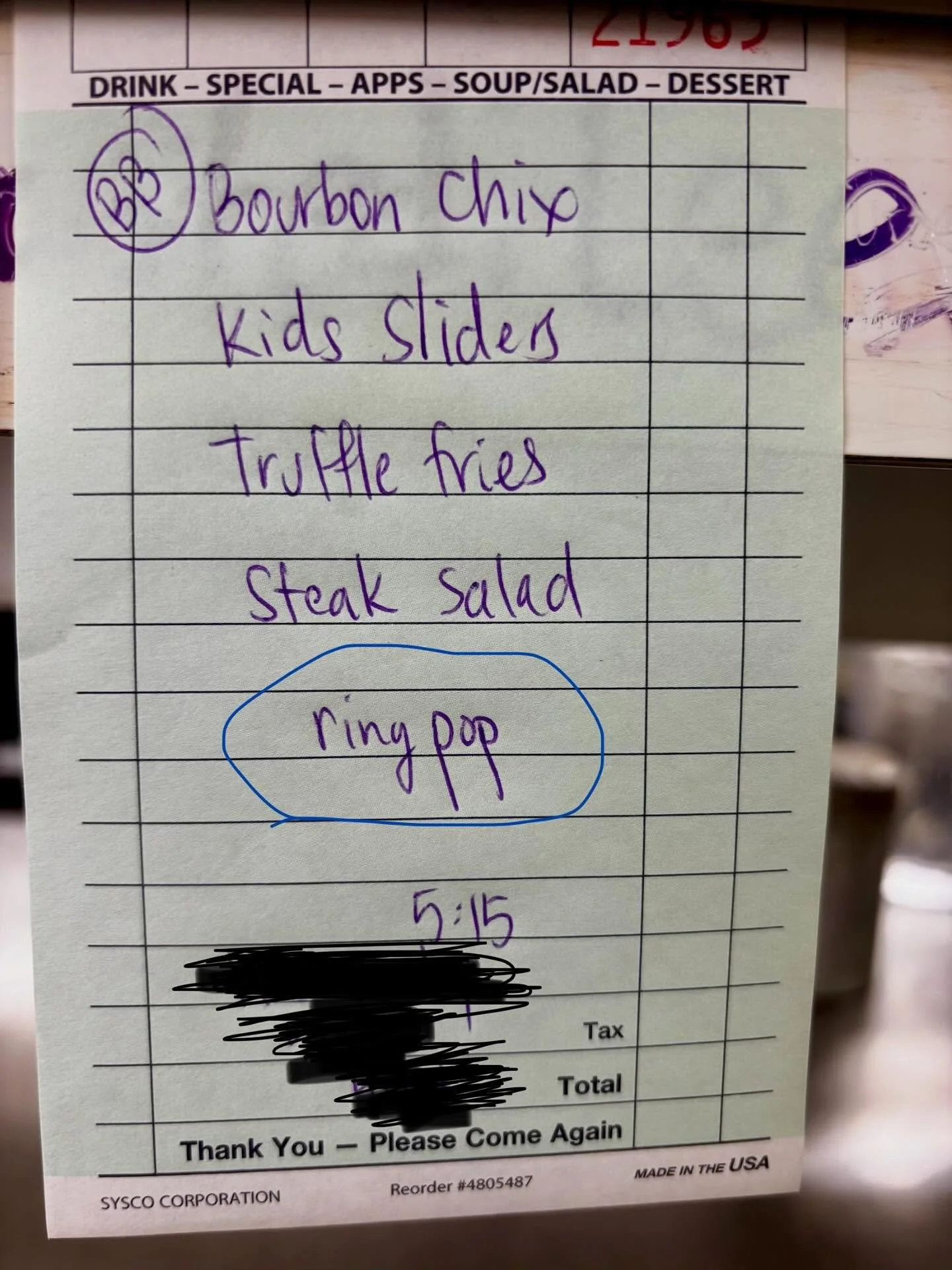 Let's be real, the ring pop is the real star of this takeout order!! I'm loving that my guests are comfy enough to ask for those little extras! #tiffanystapandgrill