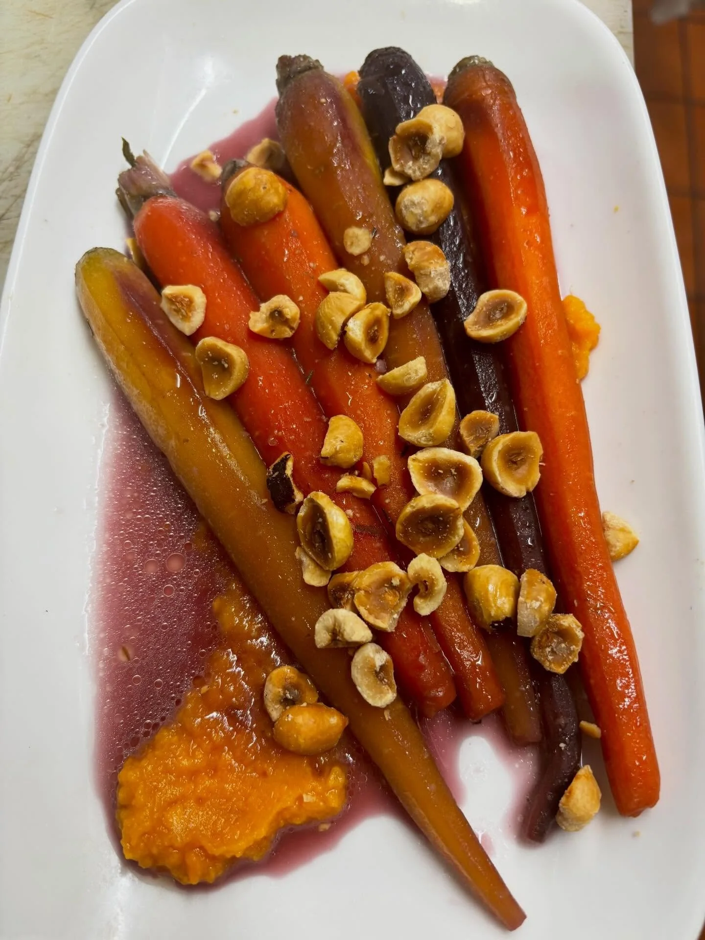 Sous Vide Braised Heirloom Carrots | Sweet Potato Puree | Toasted Hazelnuts @oldtavernfarmva #tiffanystapandgrill