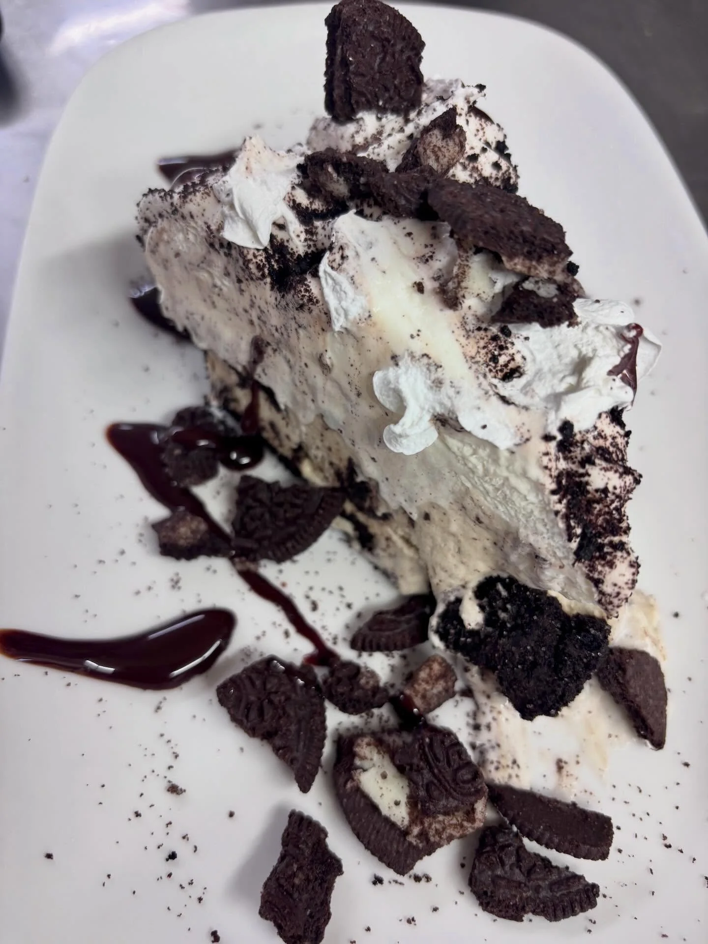 Oreo Cookie Cream Pie.  Fresh Virginia Strawberry Cheesecake.  #tiffanystapandgrill