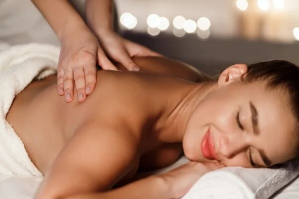 Massage Therapy for Desk Workers: Benefits and Effective Techniques