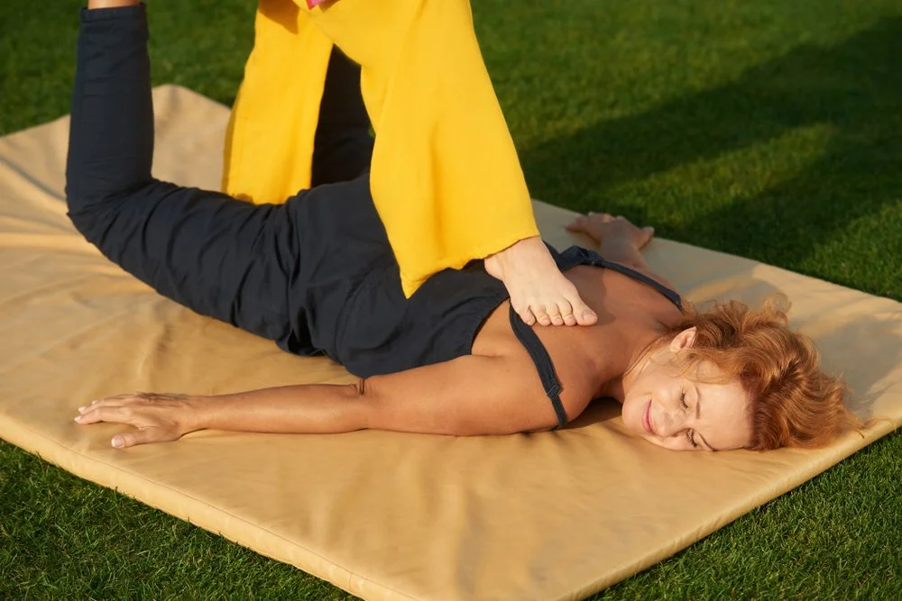 What is the Ashi (Barefoot) Massage?