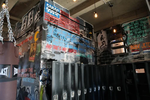 Graffiti Artist For Hire Best Mural Company In Los Angeles Ca Greetings Tour Postcard Mural Artists