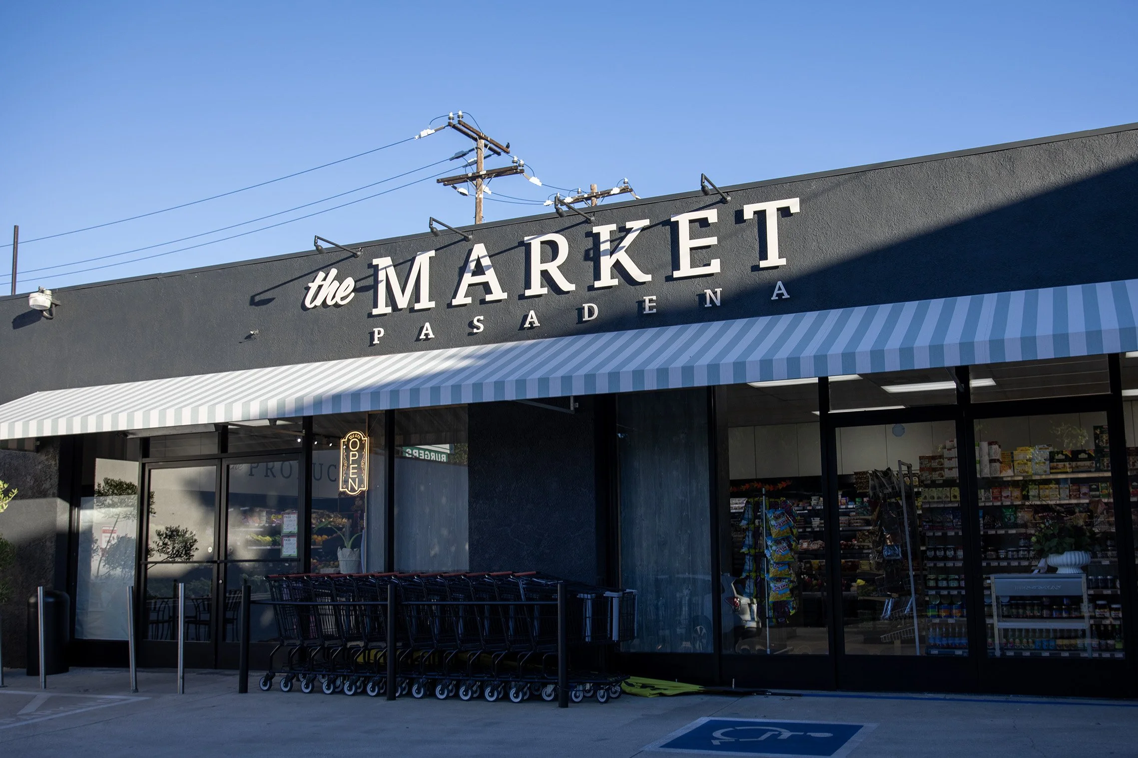 The Market in Pasadena next to Connal's