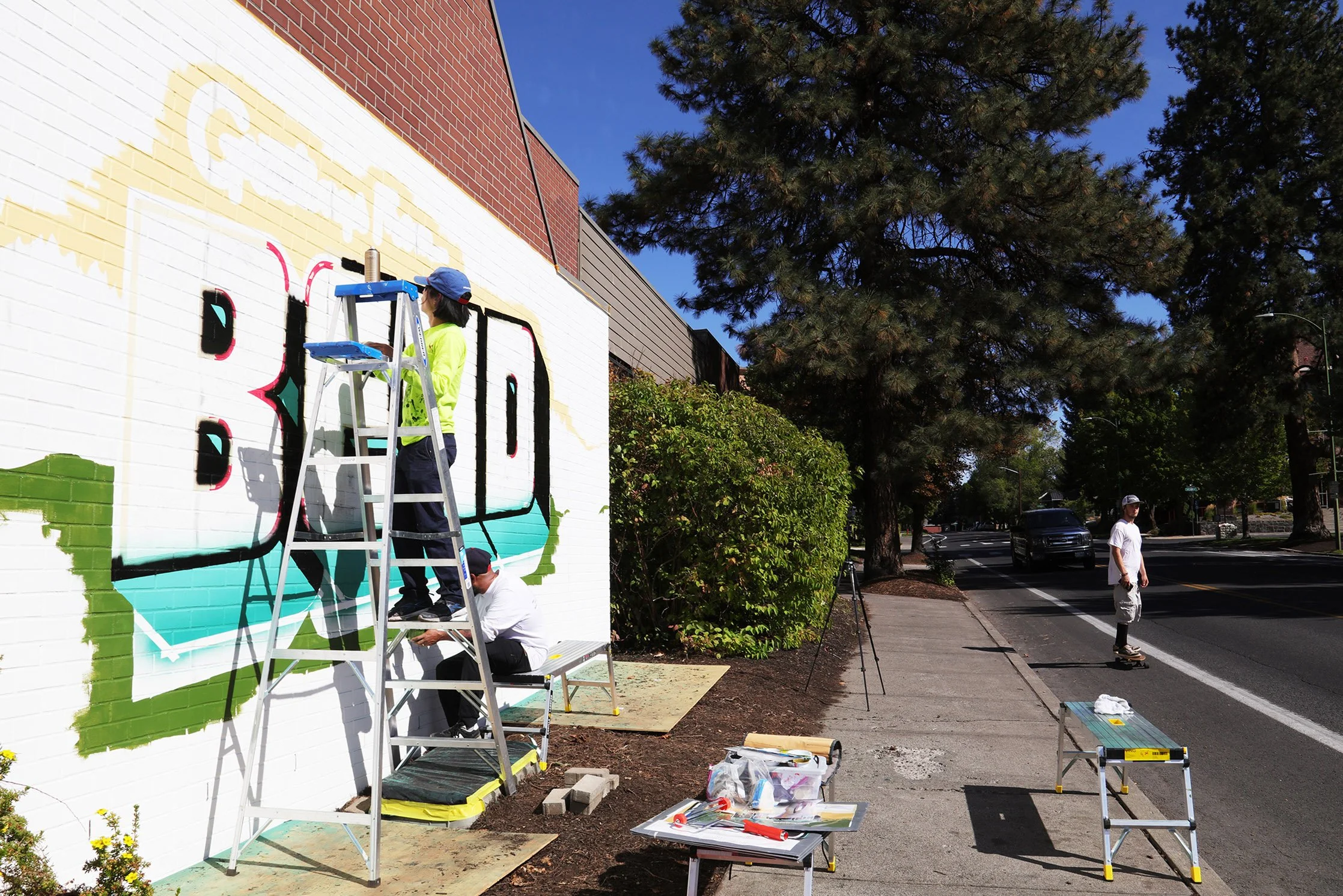 Greetings from Bend Oregon Postcard Mural Downtown Photo Op Landmark