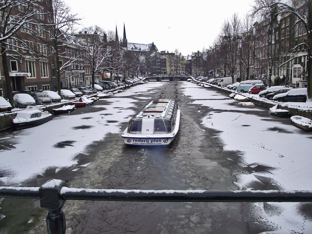 Duke_Michael_J_Winter_in_Amsterdam_photography_40x30.jpg