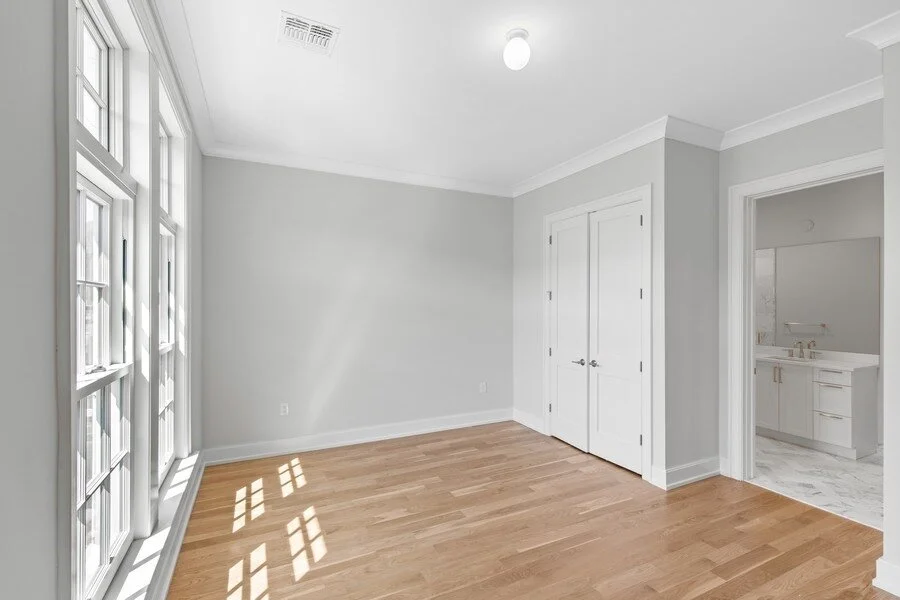 Interior Gallery — Roslyn Landing, a unique townhomestyle Condos for