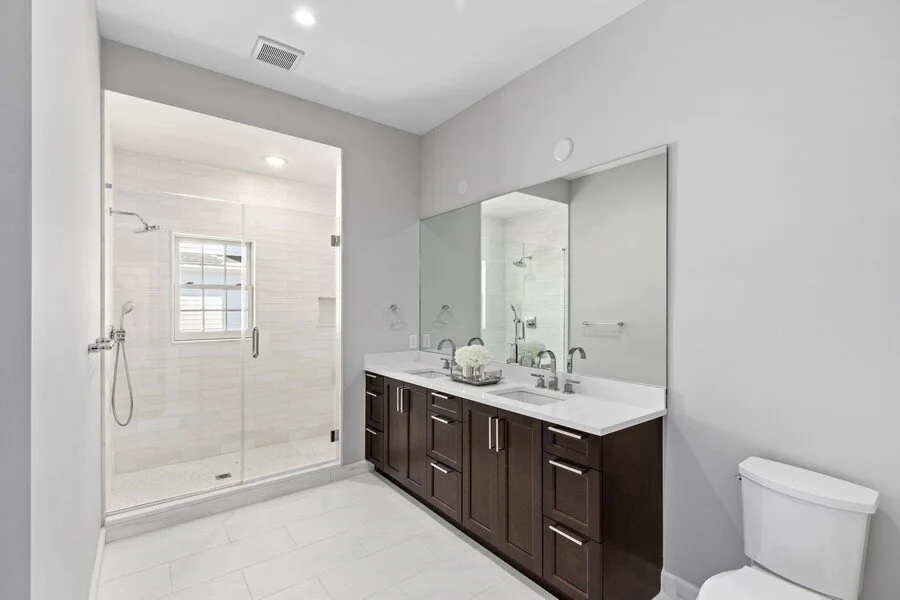 Interior Gallery — Roslyn Landing, a unique townhomestyle Condos for