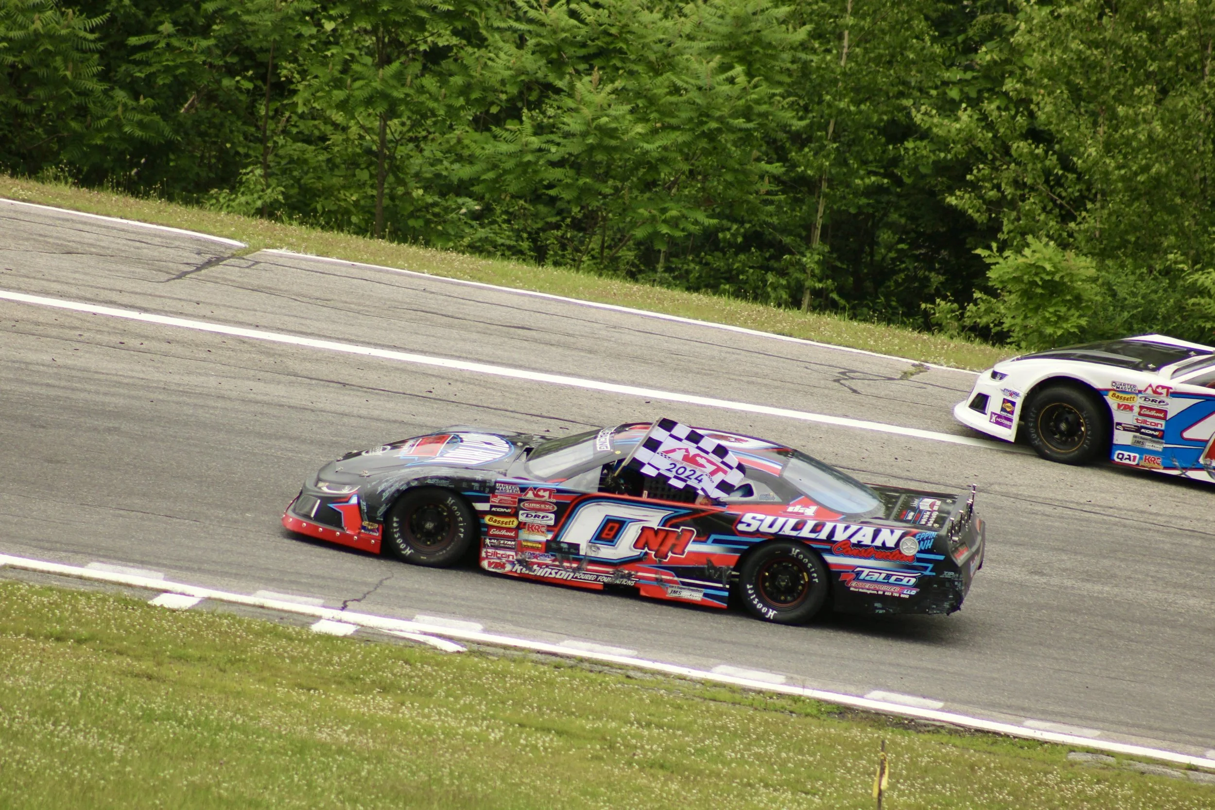 Renfrew Brings the Sullivan Eppinโ Express to ACT Coastal Clash Victory at Star Speedway