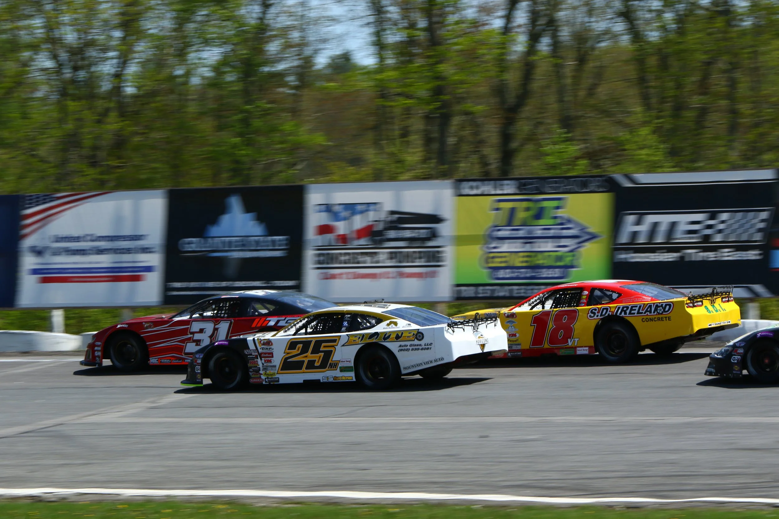 Milton CAT American-Canadian Tour Rolls into White Mountain Motorsports Park for Kancamagus 150