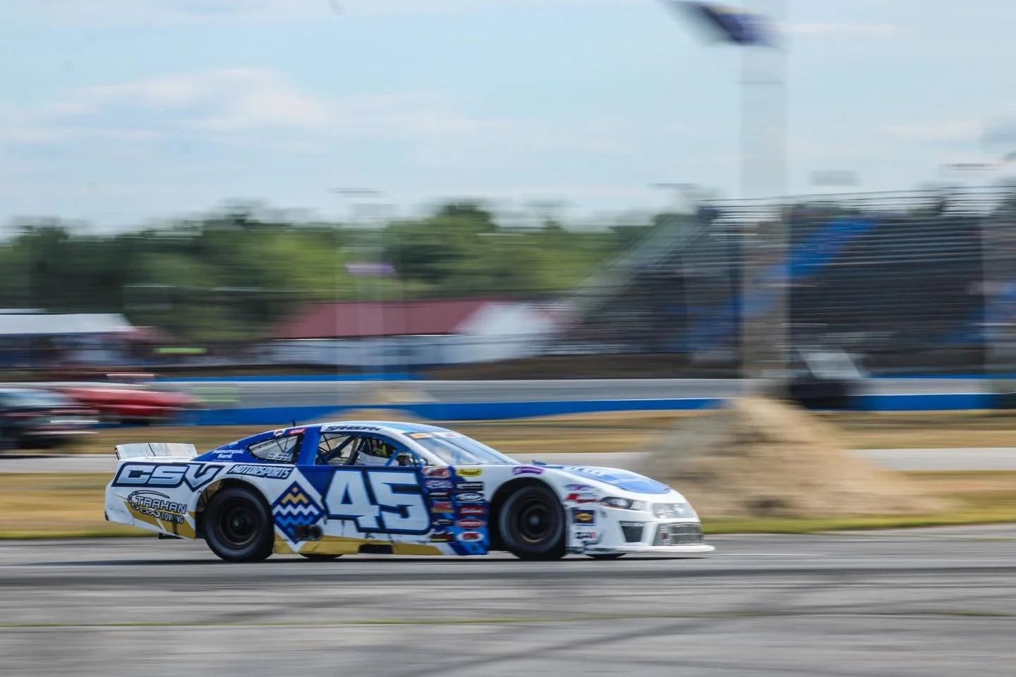 Your Heat Race winners for the Oxford 125:

Heat 1: 45NH Trevor Sanborn
Heat 2: 36NH Erick Sands
Heat 3: 41QC Jonathan Bouvrette
Heat 4: 31CT Alexendre Tardif

Consi action up next on Racing America