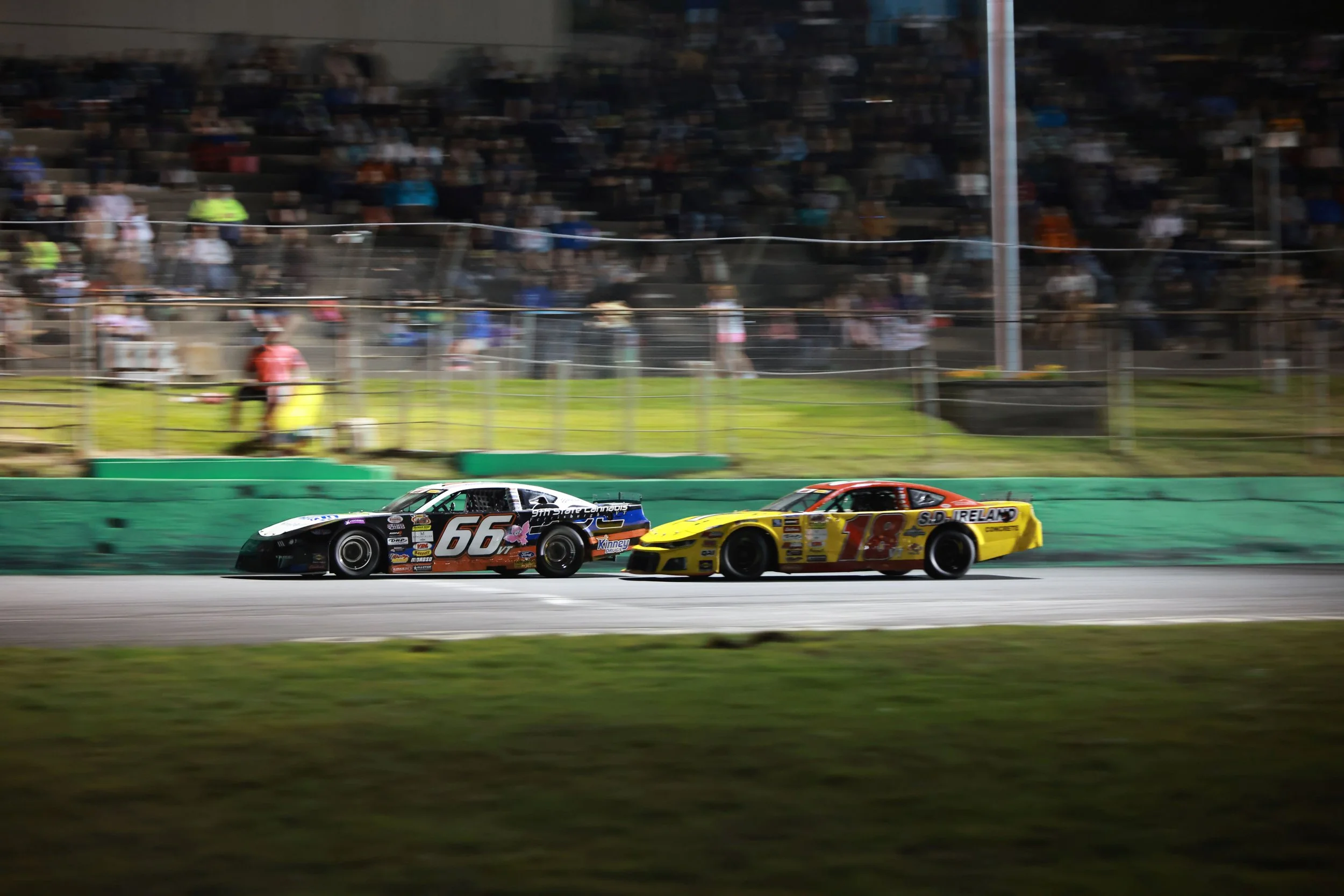 Jason Corliss Returns to Milton CAT American-Canadian Tour Victory Lane in 47th EastRise Credit Union Labor Day Classic