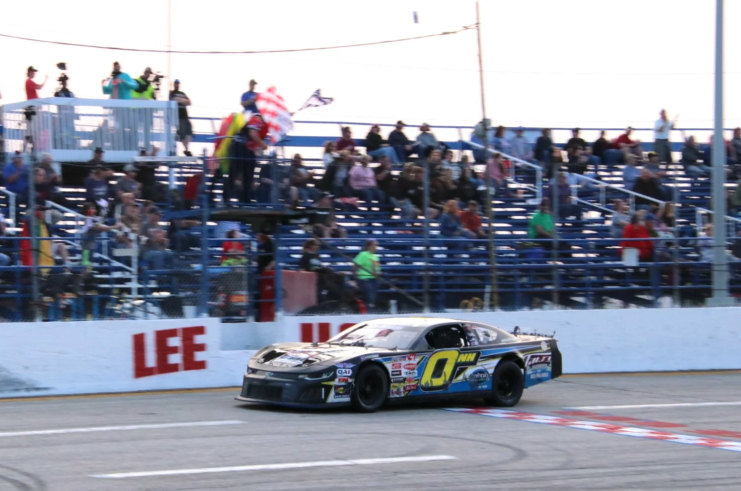 Return to Lee USA Speedway Next Up for the Milton CAT American-Canadian Tour