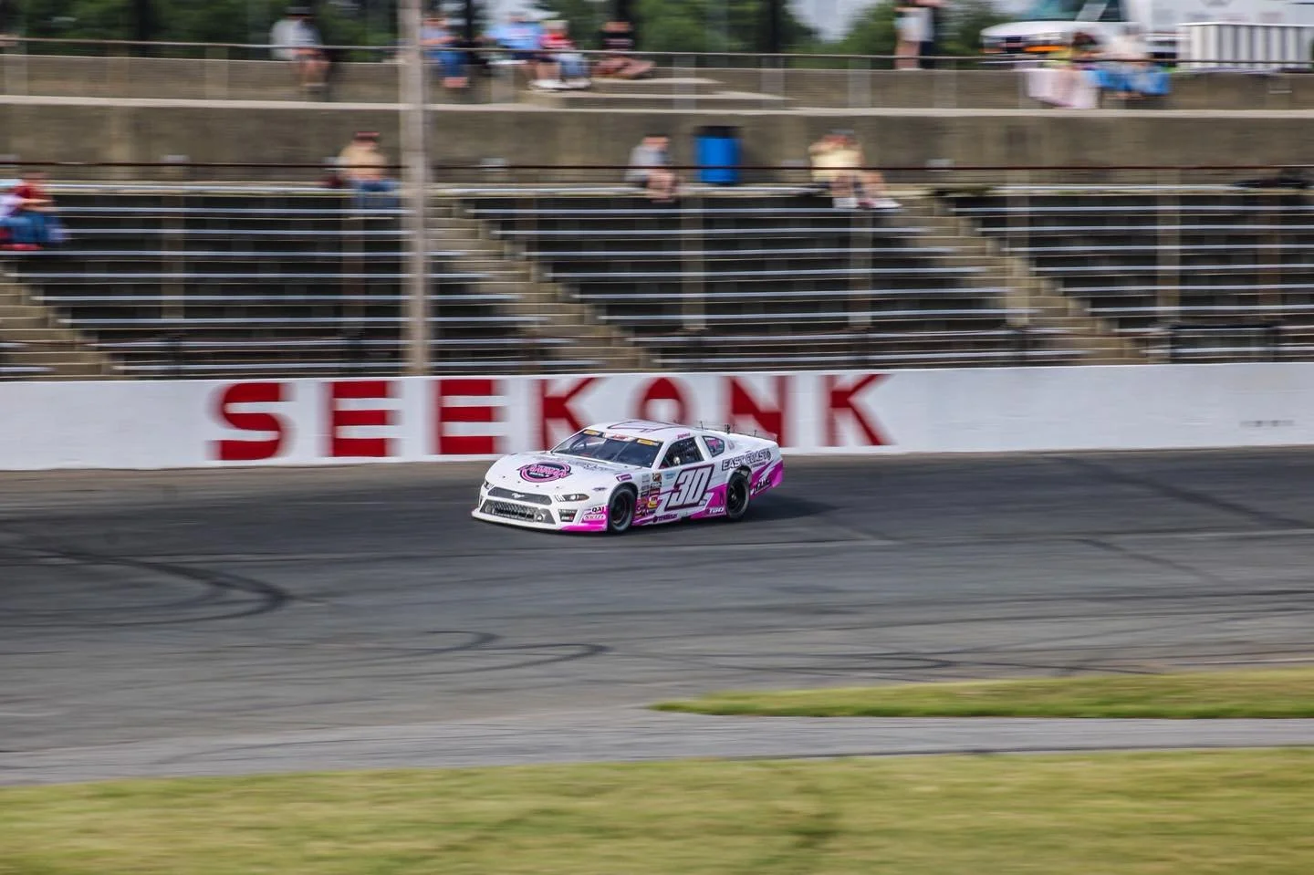 Practice is complete, it&rsquo;s POST TIME at Seekonk! 

Heat Races for the Spring Green 126 will get underway shortly

Watch LIVE: www.nestn.tv 

Milton CAT | North East Short Track Network