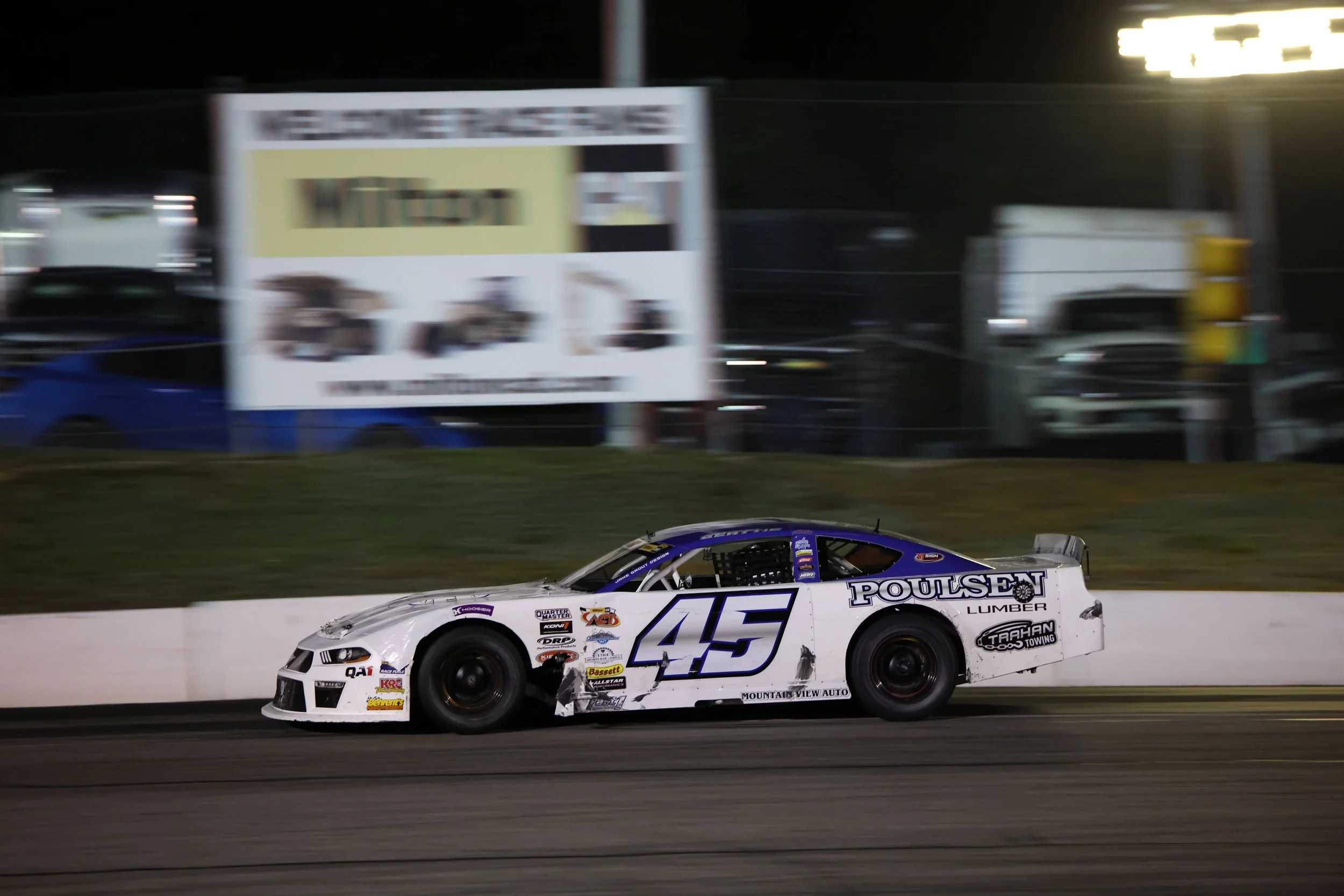 Hometown Hero Beattie Takes Bar Harbor Bank &amp; Trust Fall Foliage 200 at White Mountain
