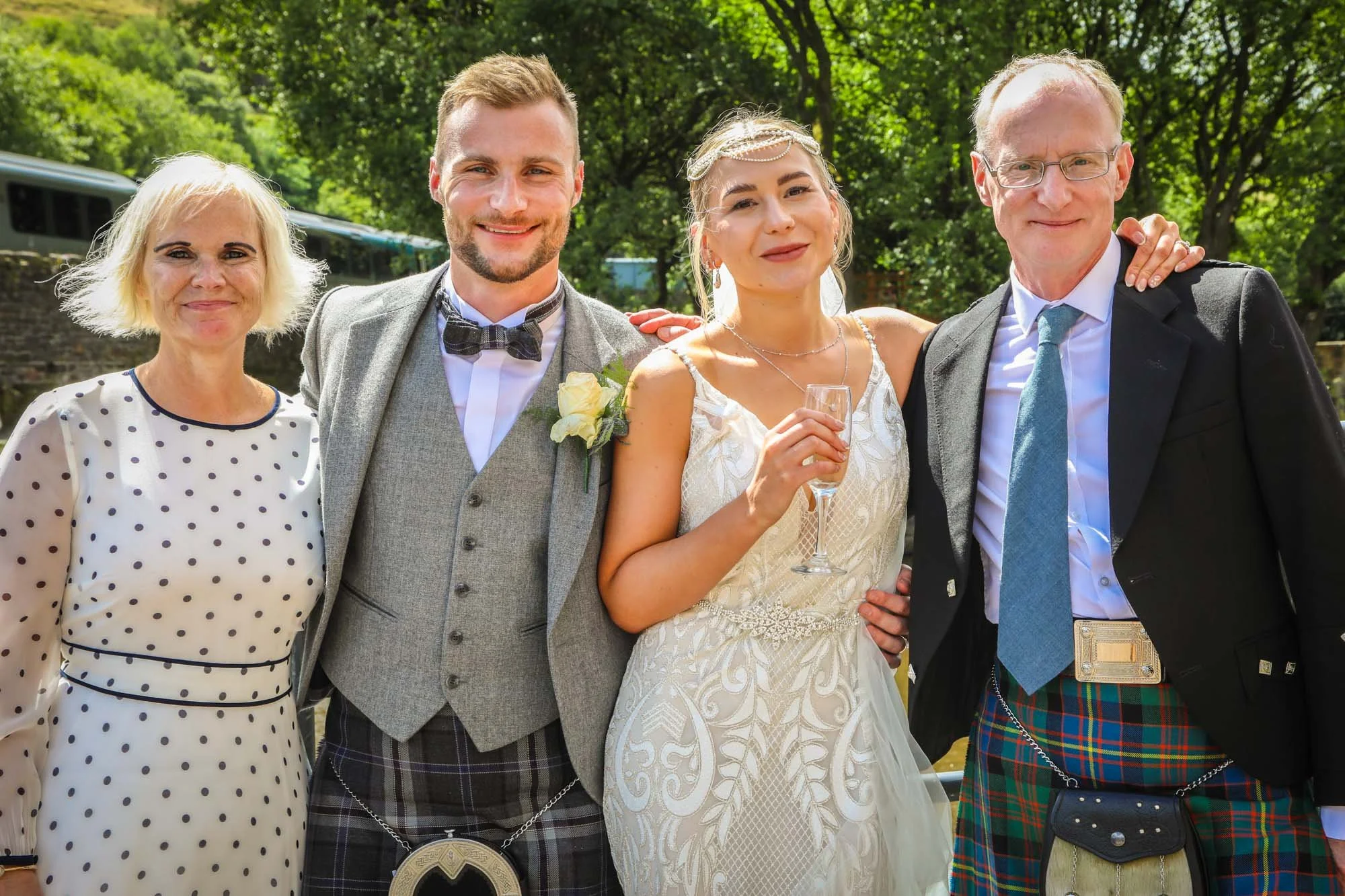 Grace & Euan - JasminChadwickPhotography-195.jpg