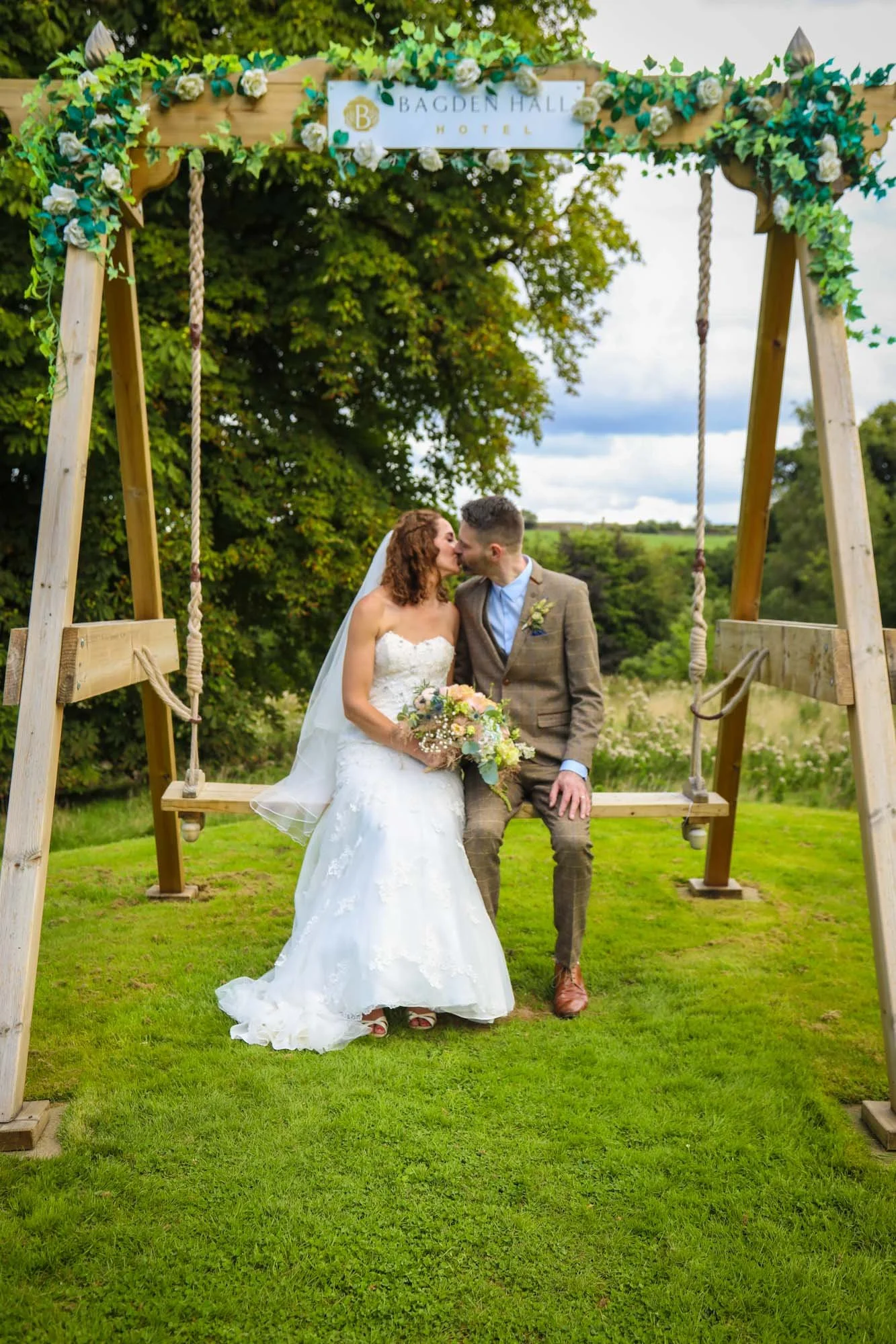 Ailsa & Matt - JasminChadwickPhotography-176.jpg