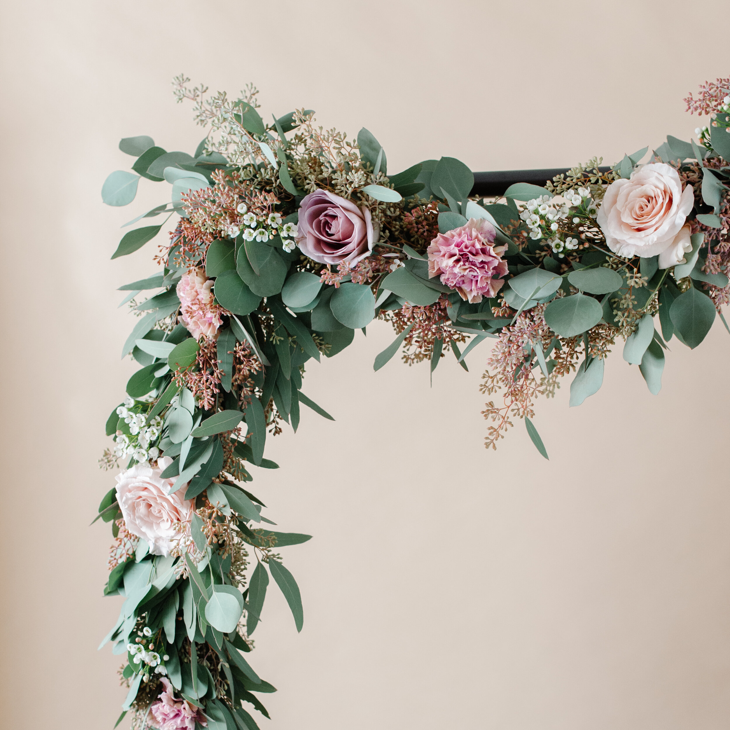 Mum's Mauve Eucalyptus Garland With Floral