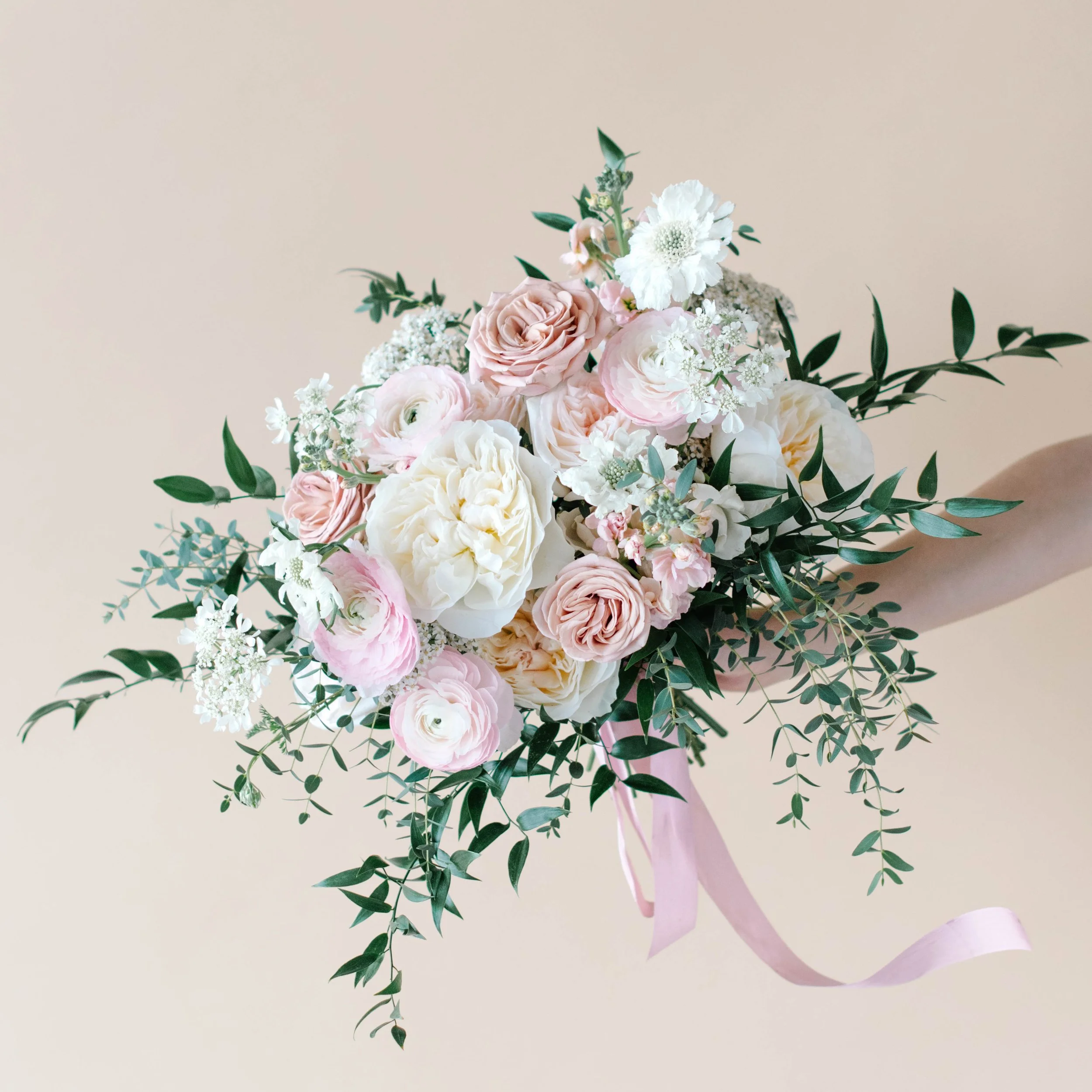 Blushing Neutrals Deluxe Bouquet