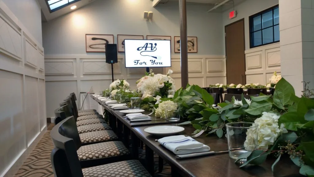 Monitor at Spoon and Stable