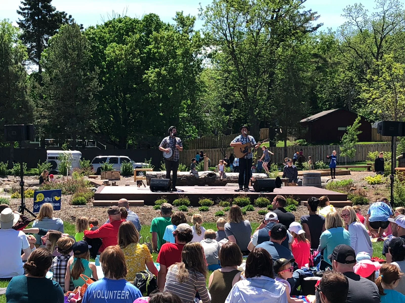 Speaker Rental for Outdoor Concert