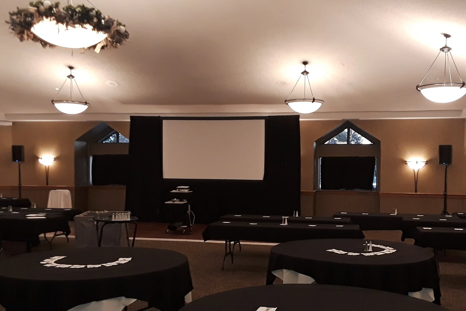 Audio and Screen Rental for Event at Southview Country Club