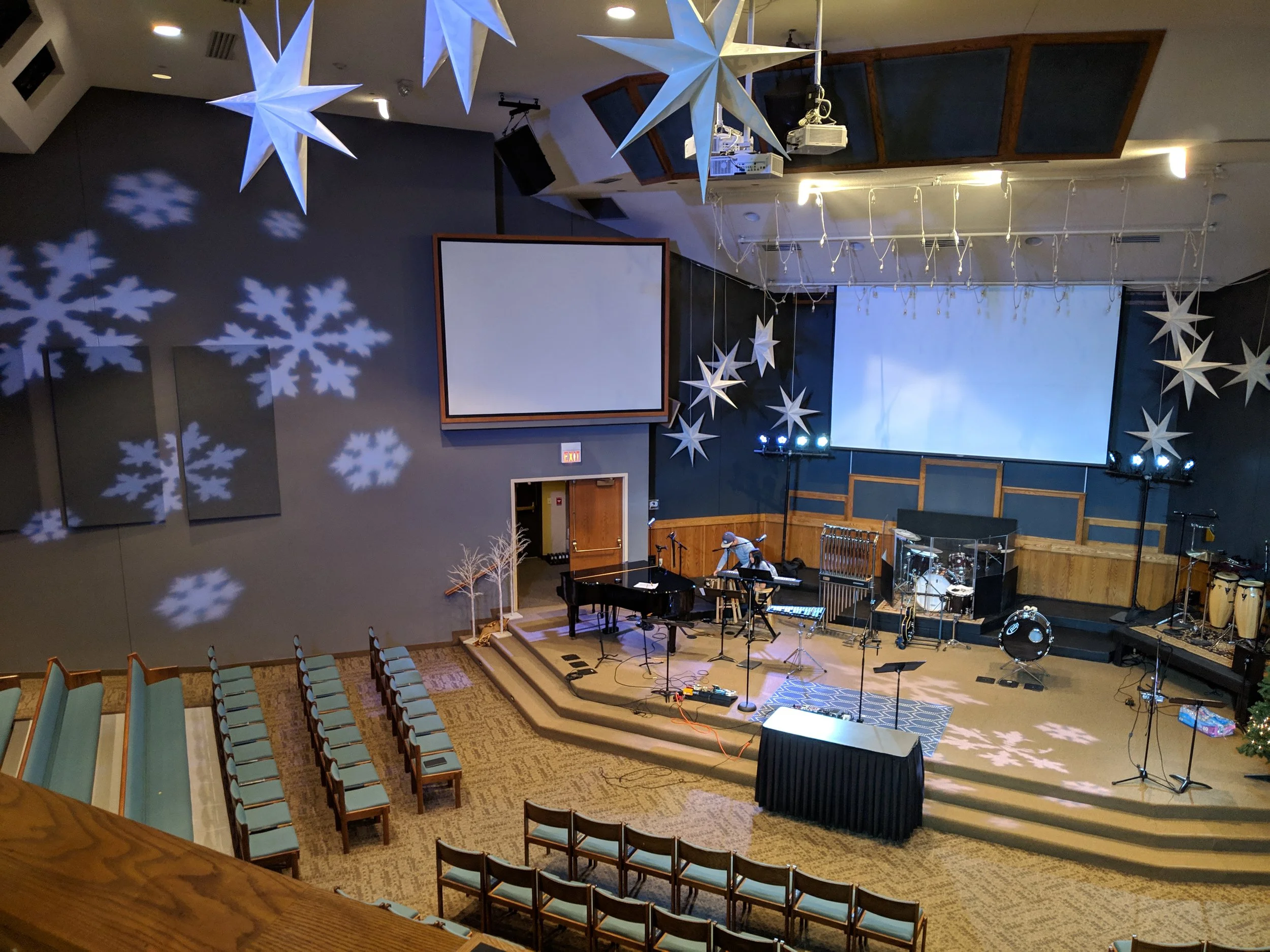 Holiday Concert Lighting in Maplewood