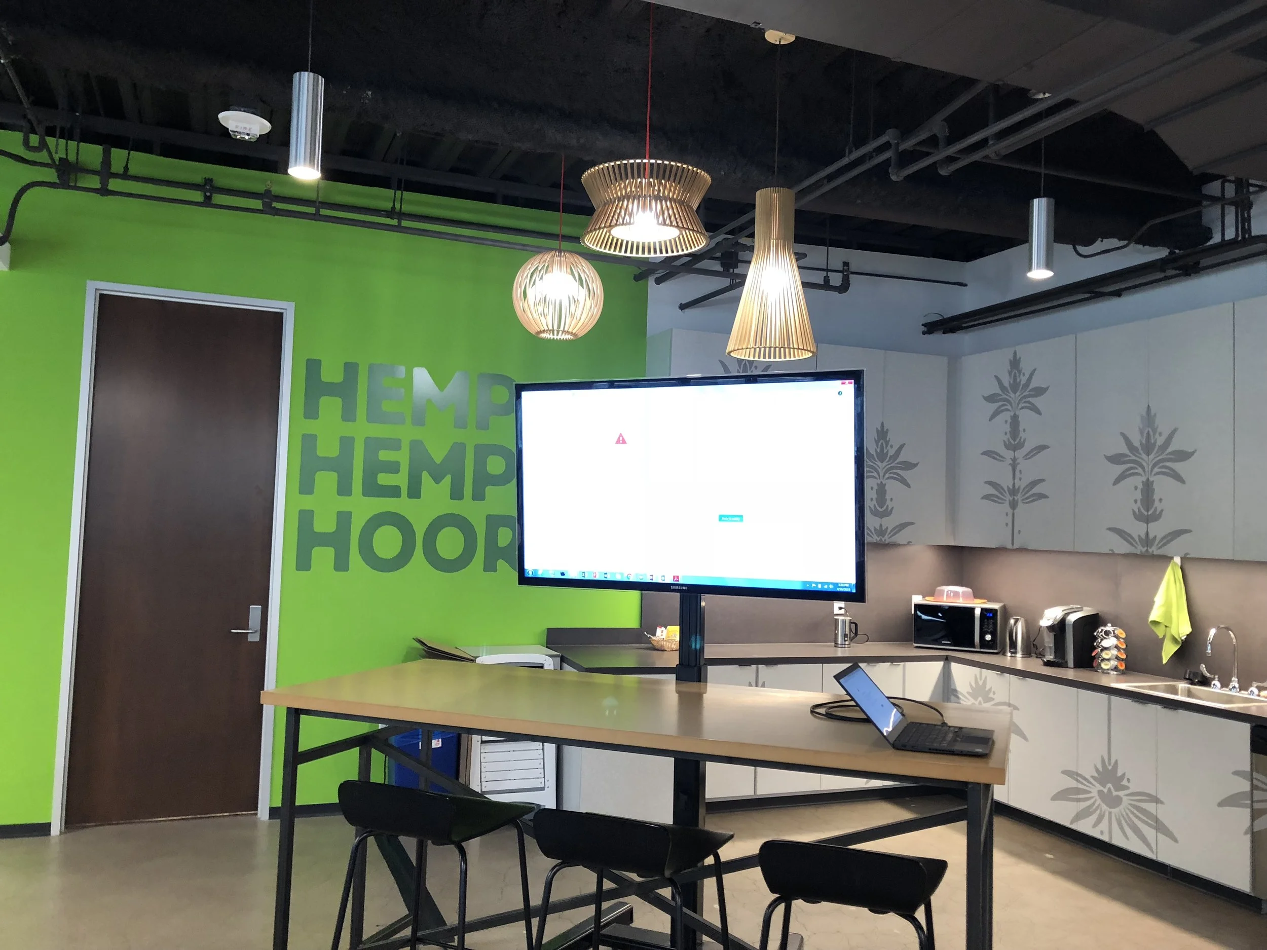 TV Rental for Meeting In Minneapolis