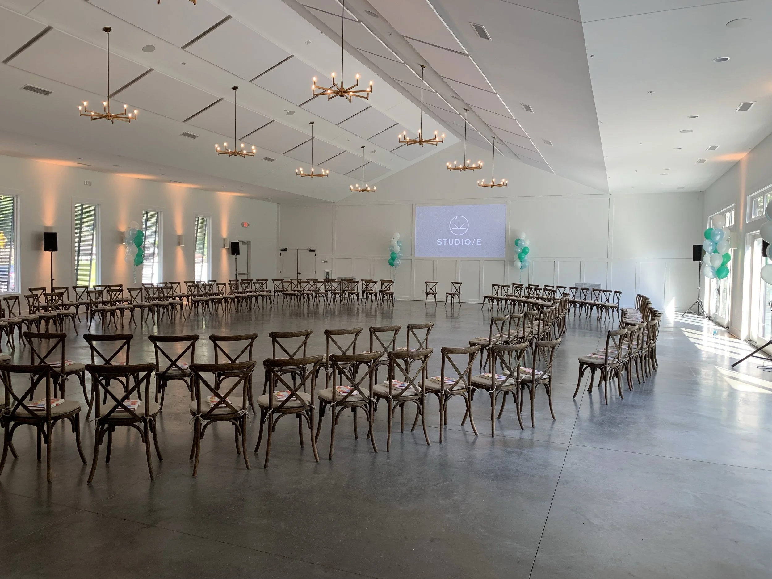 Picture of AV for You Audio Rental Equipment at the Hutton House in Medicine Lake