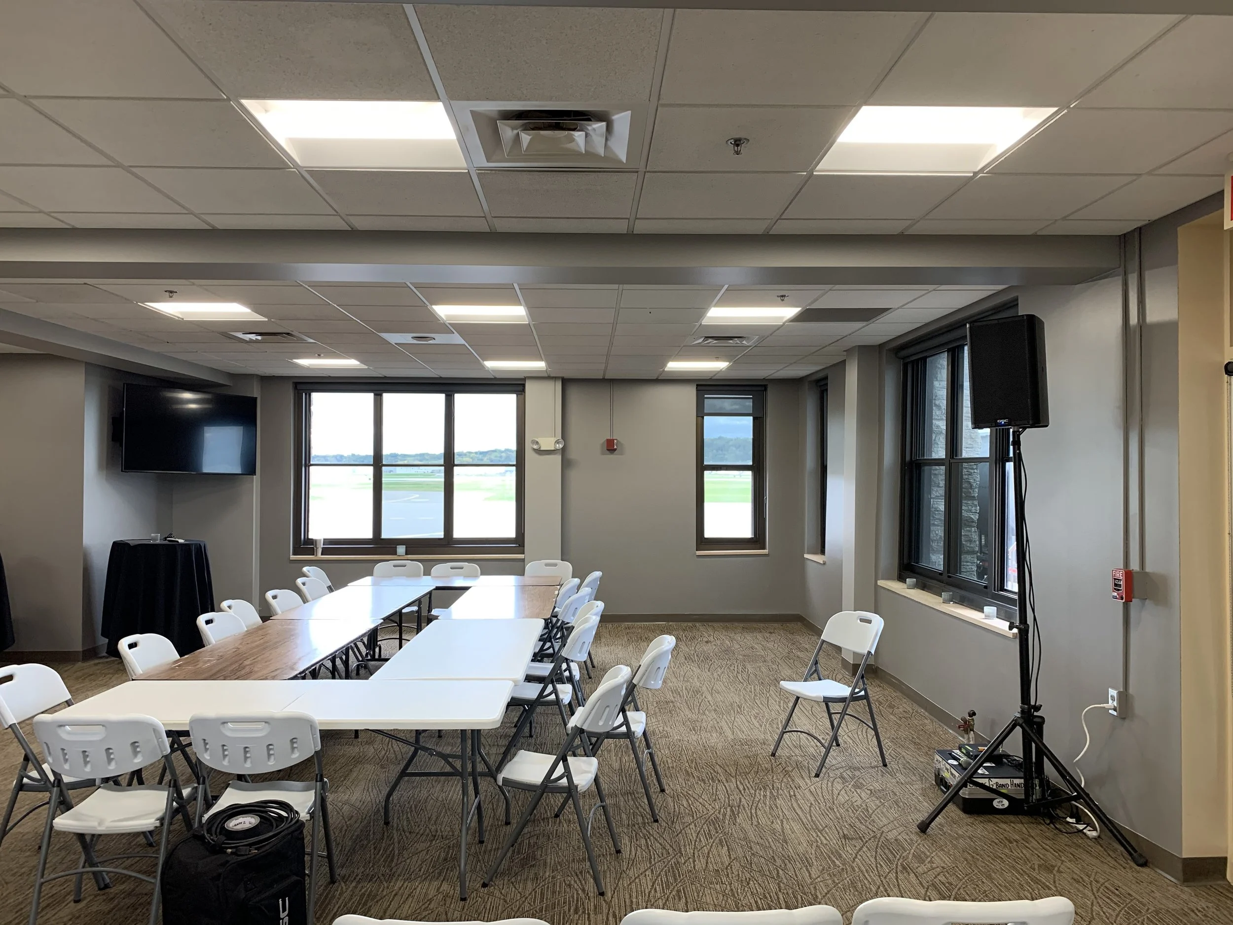 Speaker and Microphone Rental at Holman’s Table in St Paul