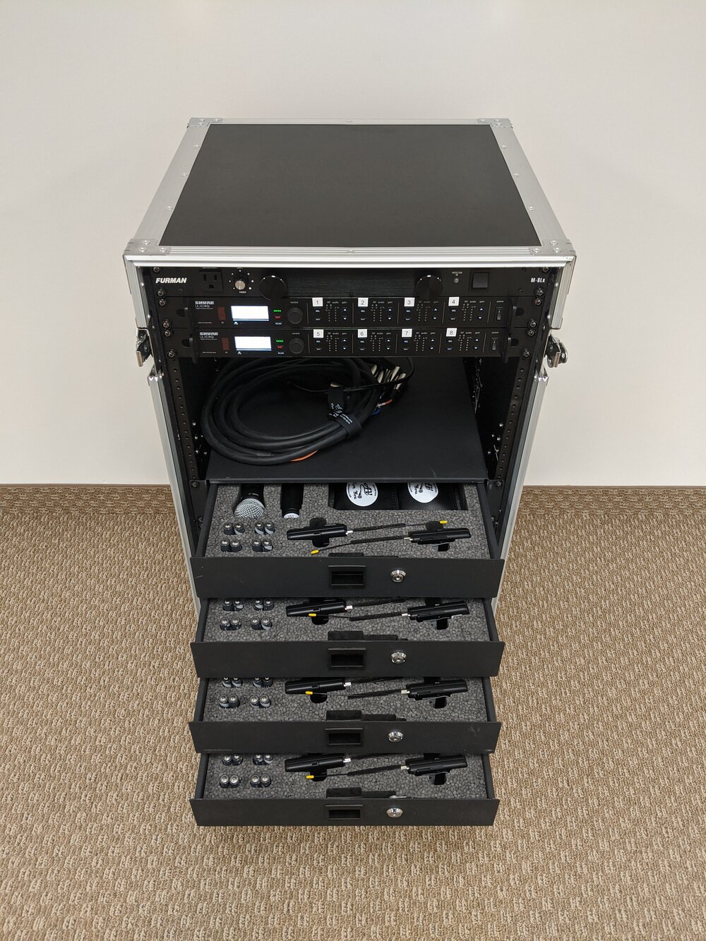 analyse Tighten Uplifted $660 Shure ULX-D 8x Combo Wireless Microphone Rack (with two  Omnidirectional Antennas) — Audio Visual Equipment Rental Company  Minneapolis MN