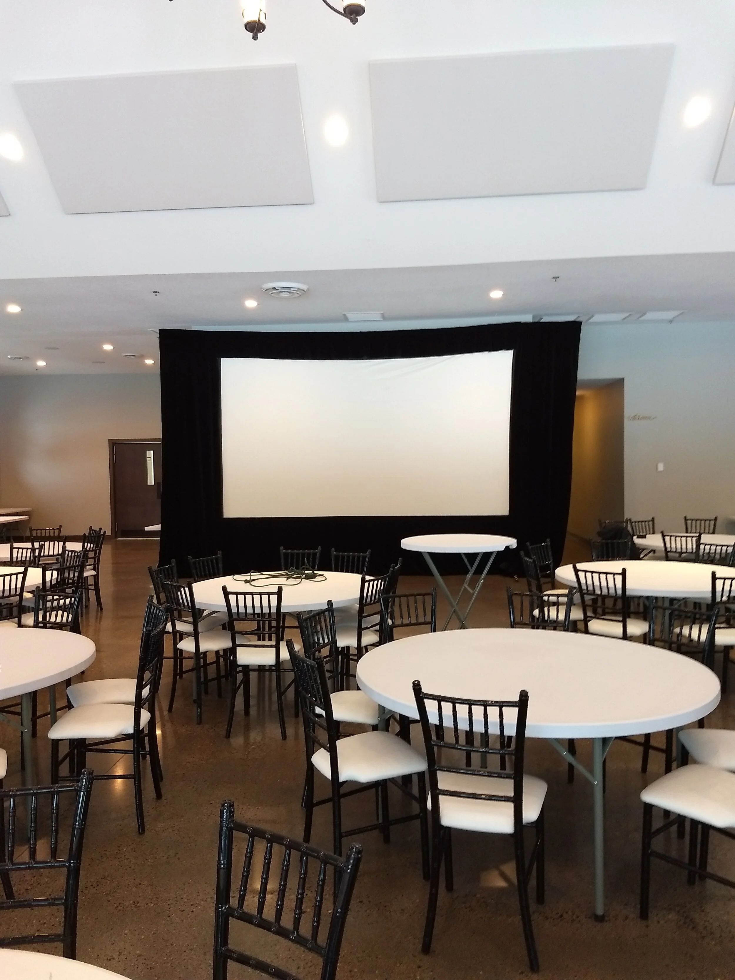 Screen Rental at Hidden Greens Golf Course in Hastings