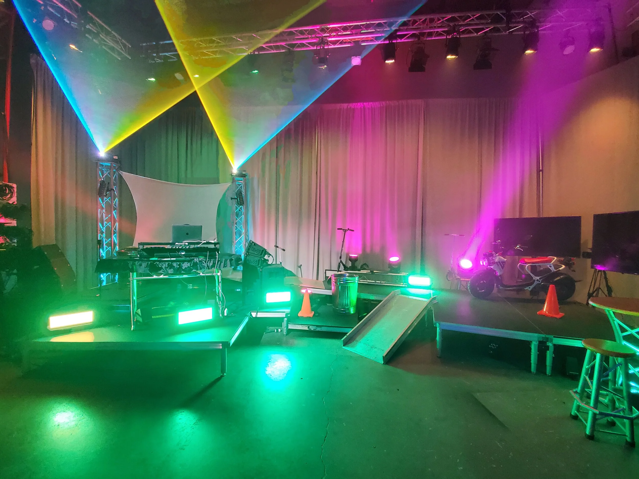 Live Streaming DJ Setup at AV For You