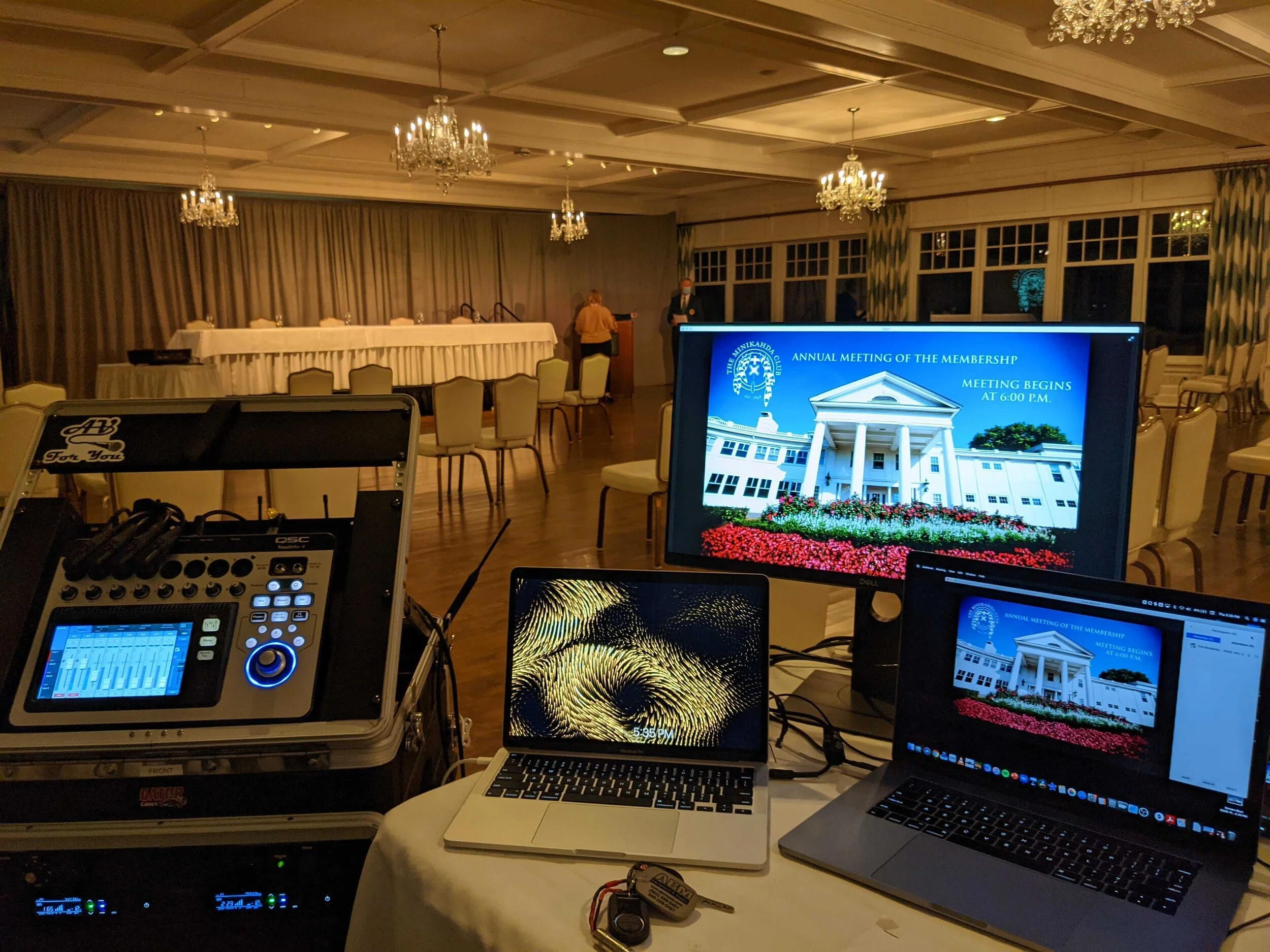 Hybrid Events For Transition From Virtual Events to Live Events